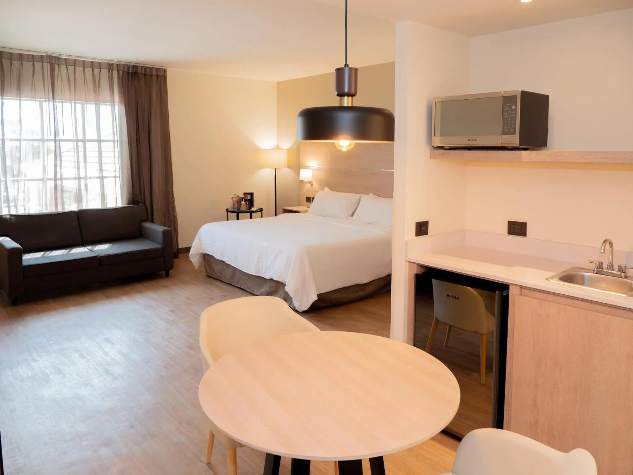 Photo of the whole room, Bed in Holiday Inn Express - Monterrey - Tecnologico by IHG