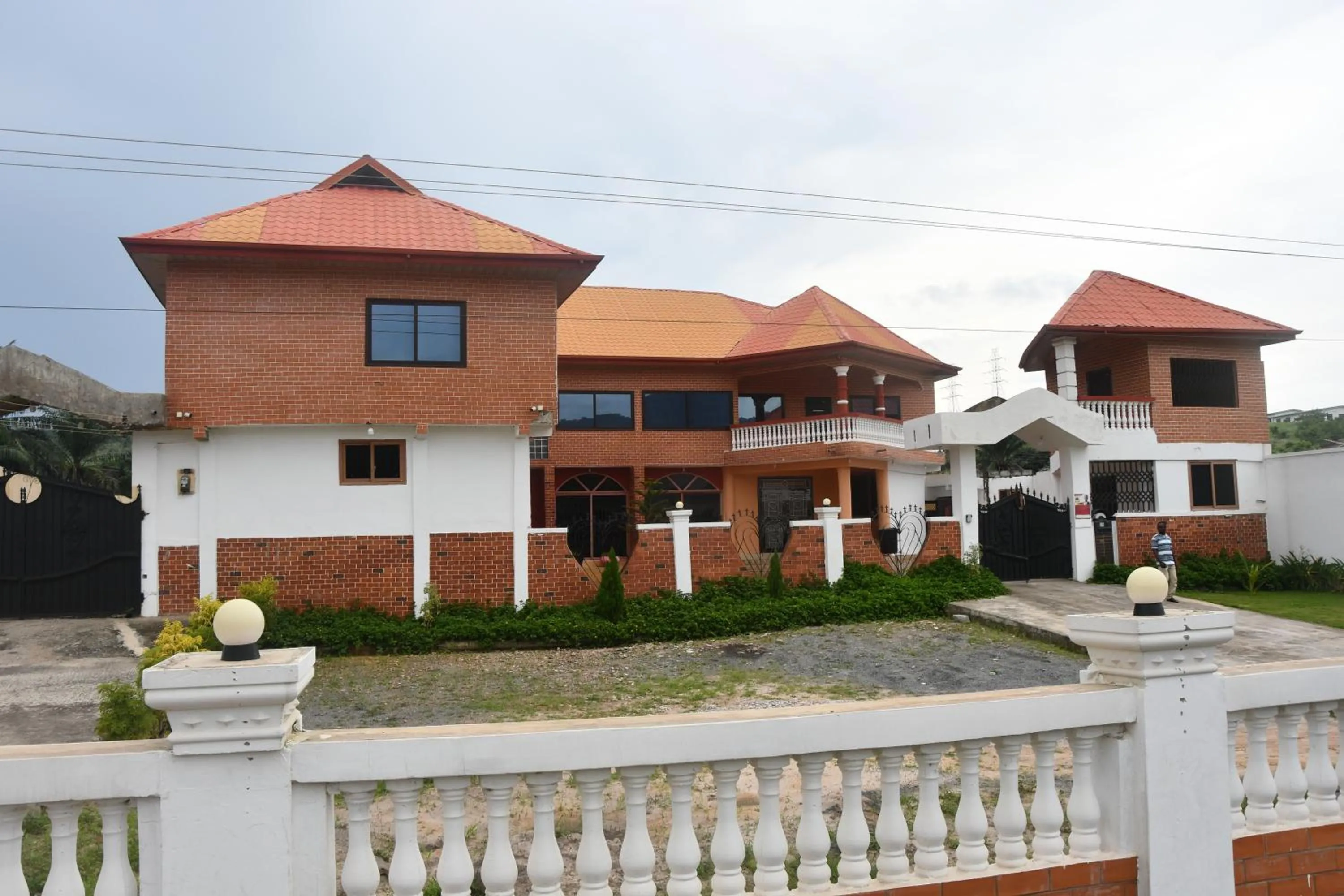 Property building in Odo So Royal Hotel