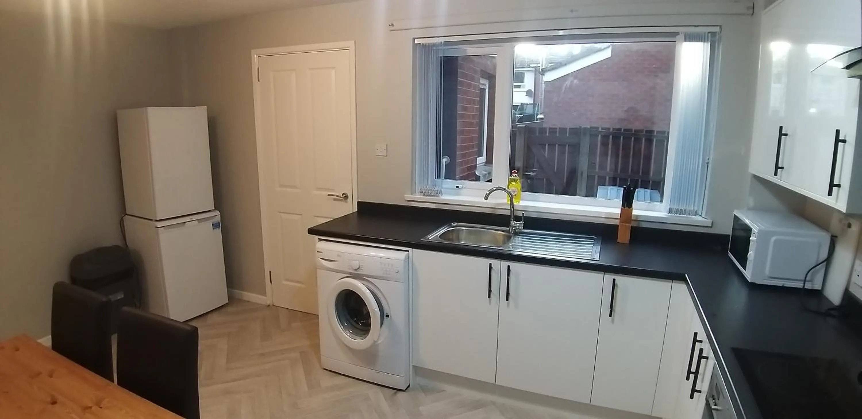 Kitchen or kitchenette in Berlin Street Townhouse Belfast