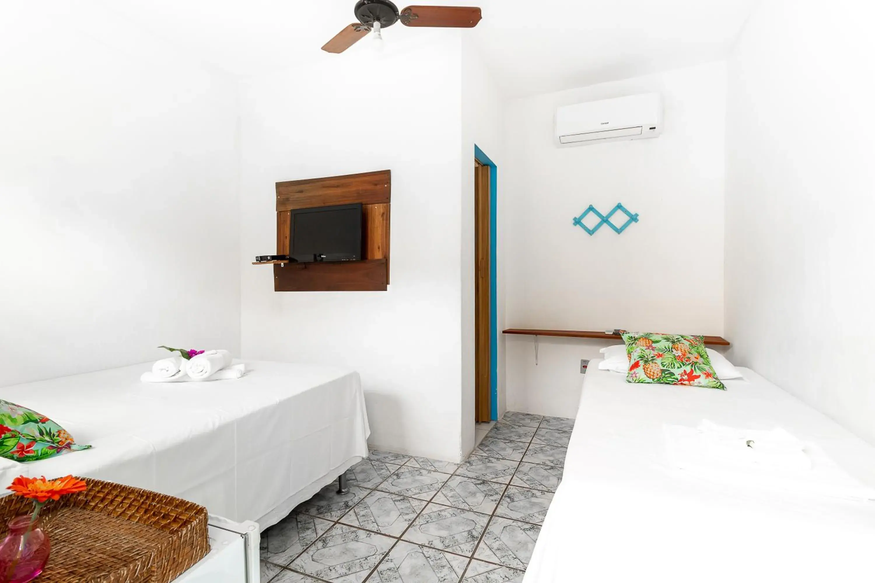 Triple Room - single occupancy in Pousada Astral Mucugê Triple Room - single occupancy in Pousada Astral Mucugê