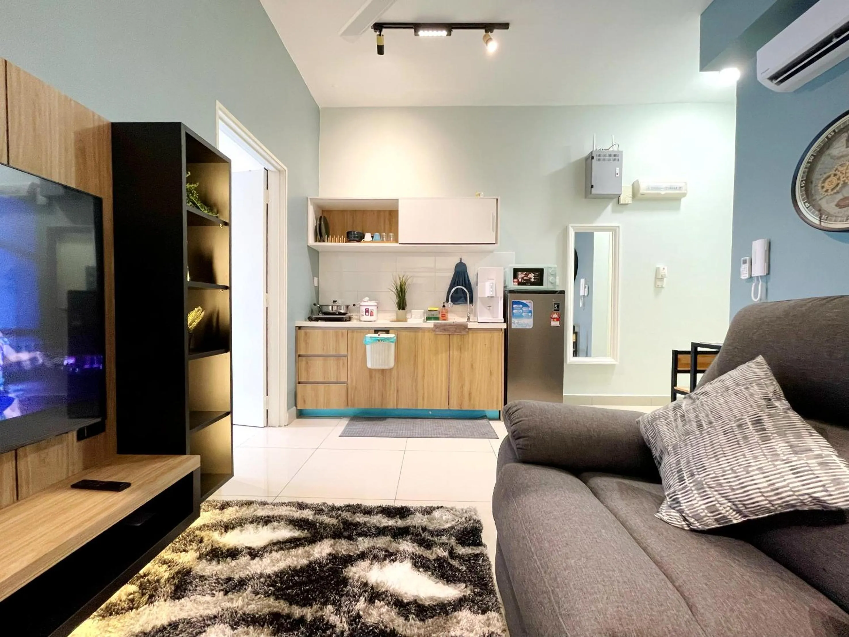 Living room in MesaHill Homestay, Nilai by S&T Homez