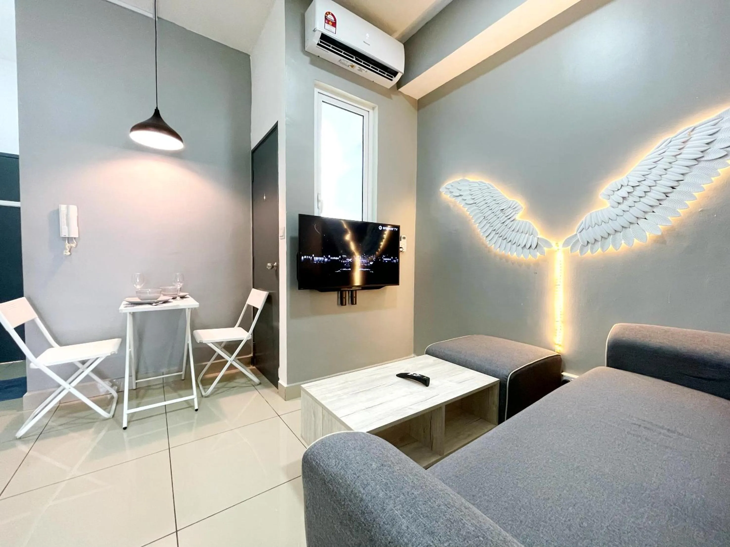 Living room in MesaHill Homestay, Nilai by S&T Homez