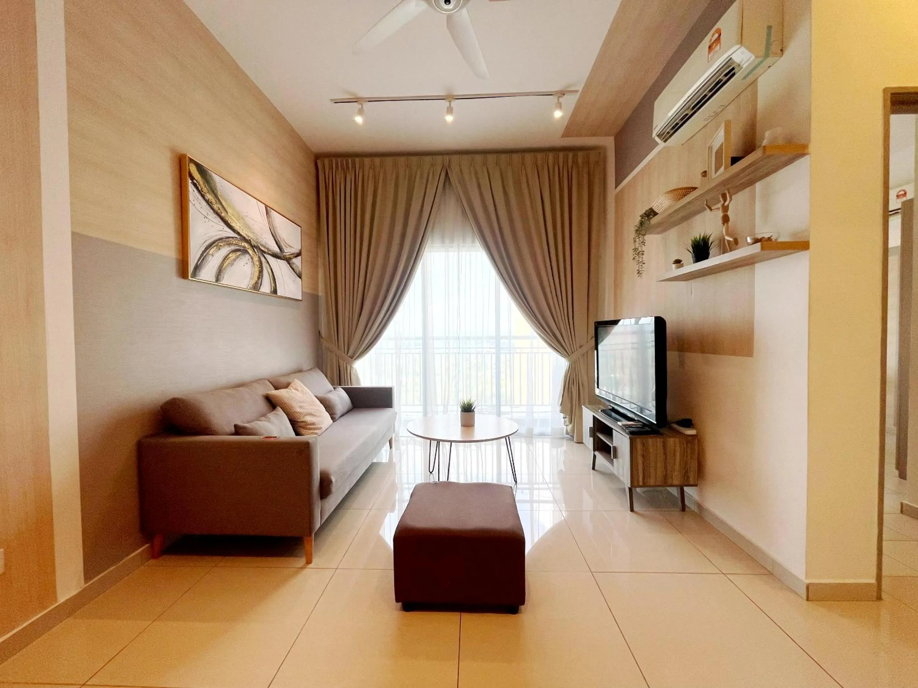 Living room, Bed in MesaHill Homestay, Nilai by S&T Homez