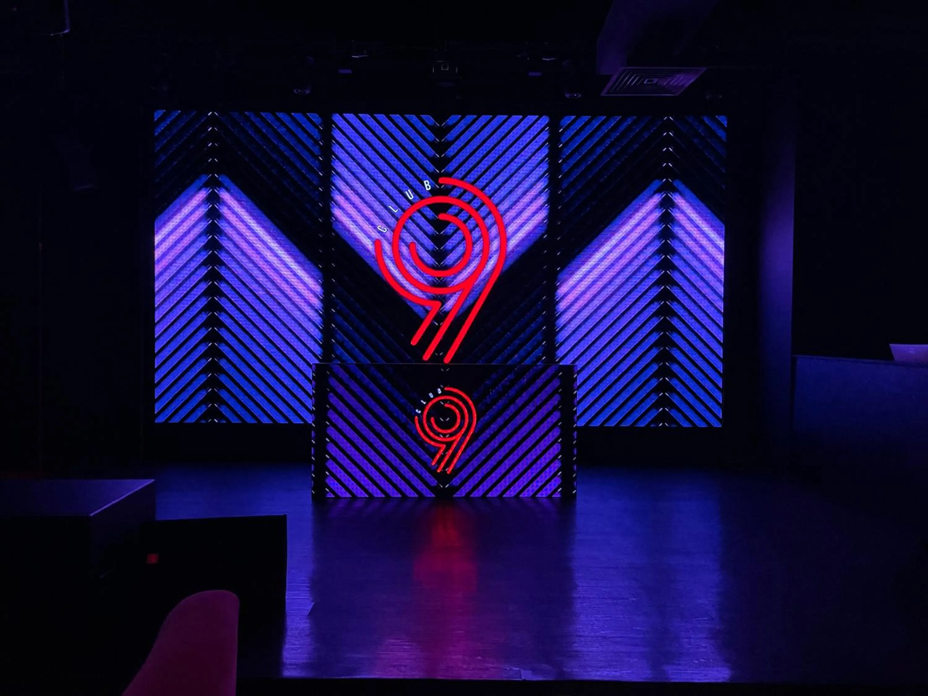 Nightclub / DJ in MesaHill Homestay, Nilai by S&T Homez