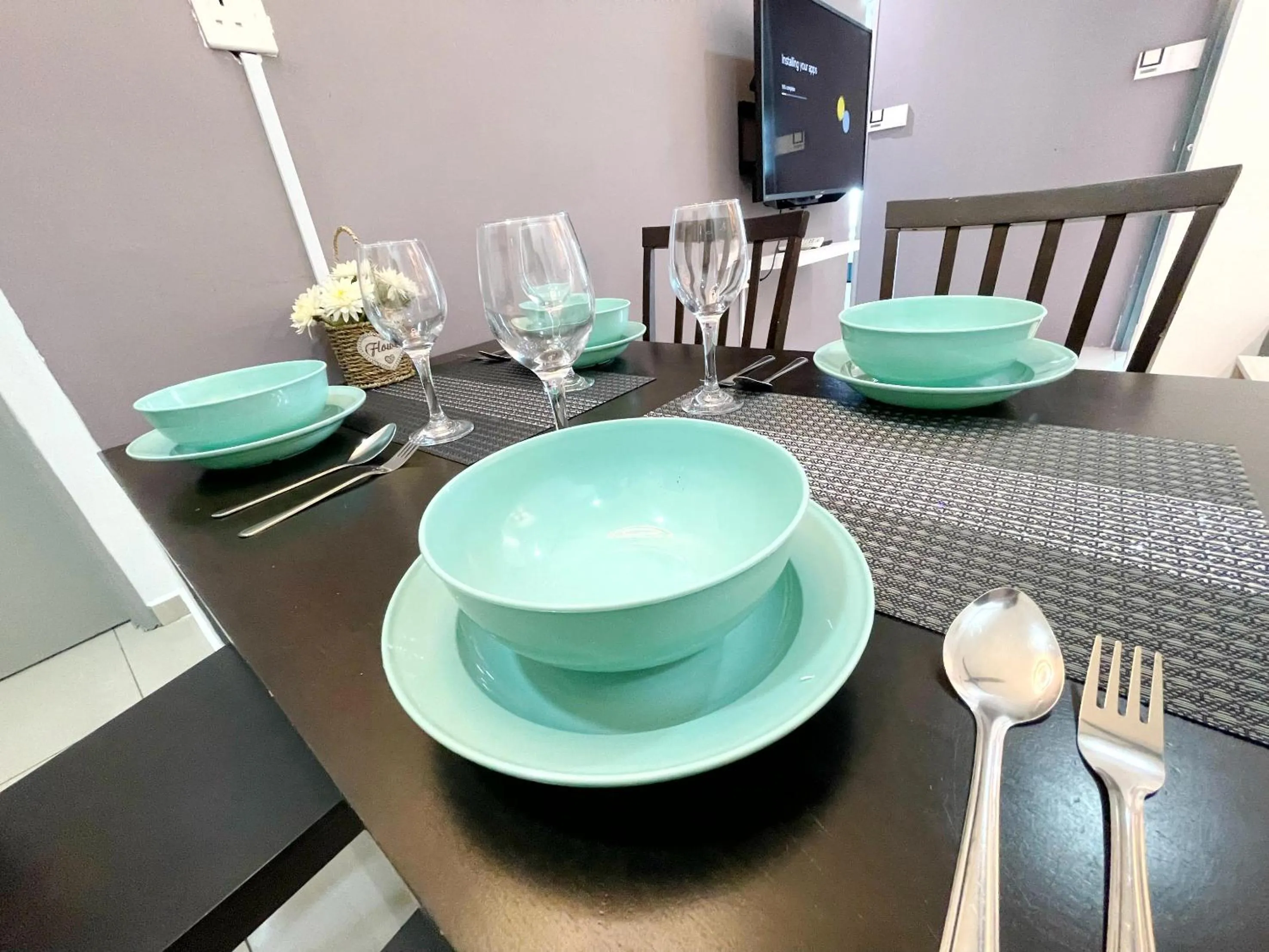 Dining area in MesaHill Homestay, Nilai by S&T Homez