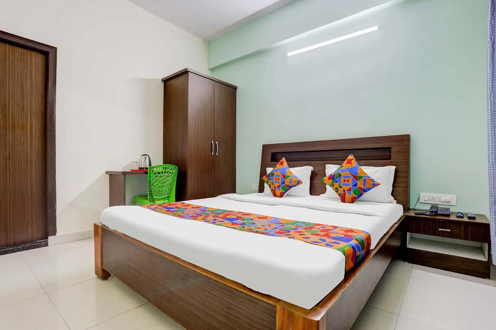 Bed in Hotel Royal Suites - Yeshwanthpur