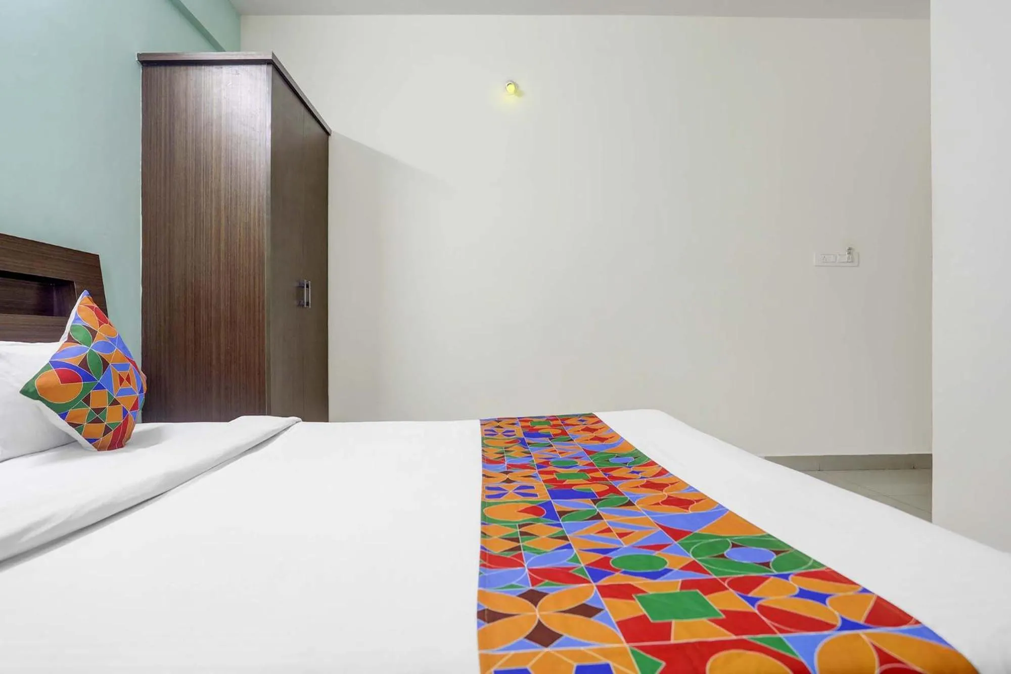 Bed in Hotel Royal Suites - Yeshwanthpur