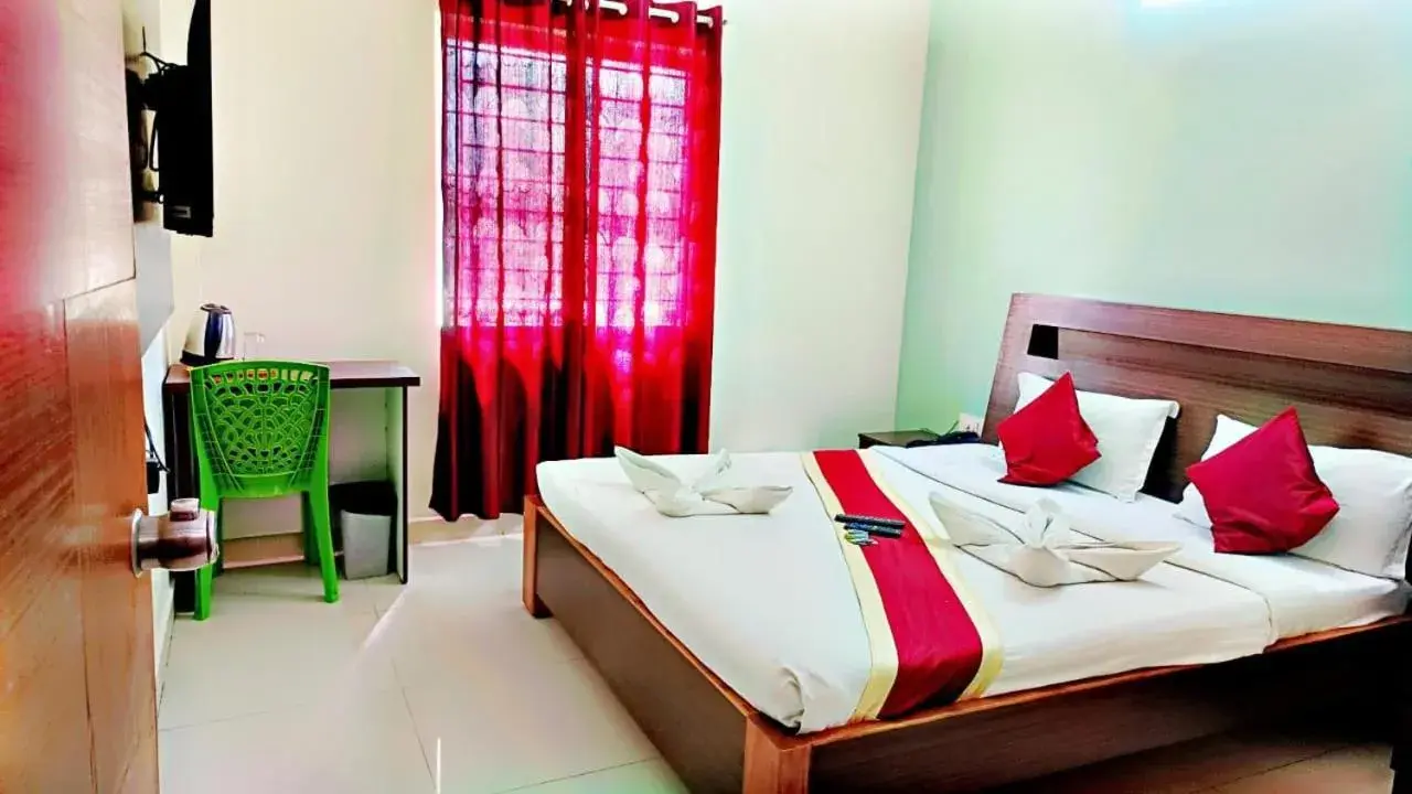 Bedroom, Bed in Hotel Royal Suites - Yeshwanthpur Bedroom, Bed in Hotel Royal Suites - Yeshwanthpur