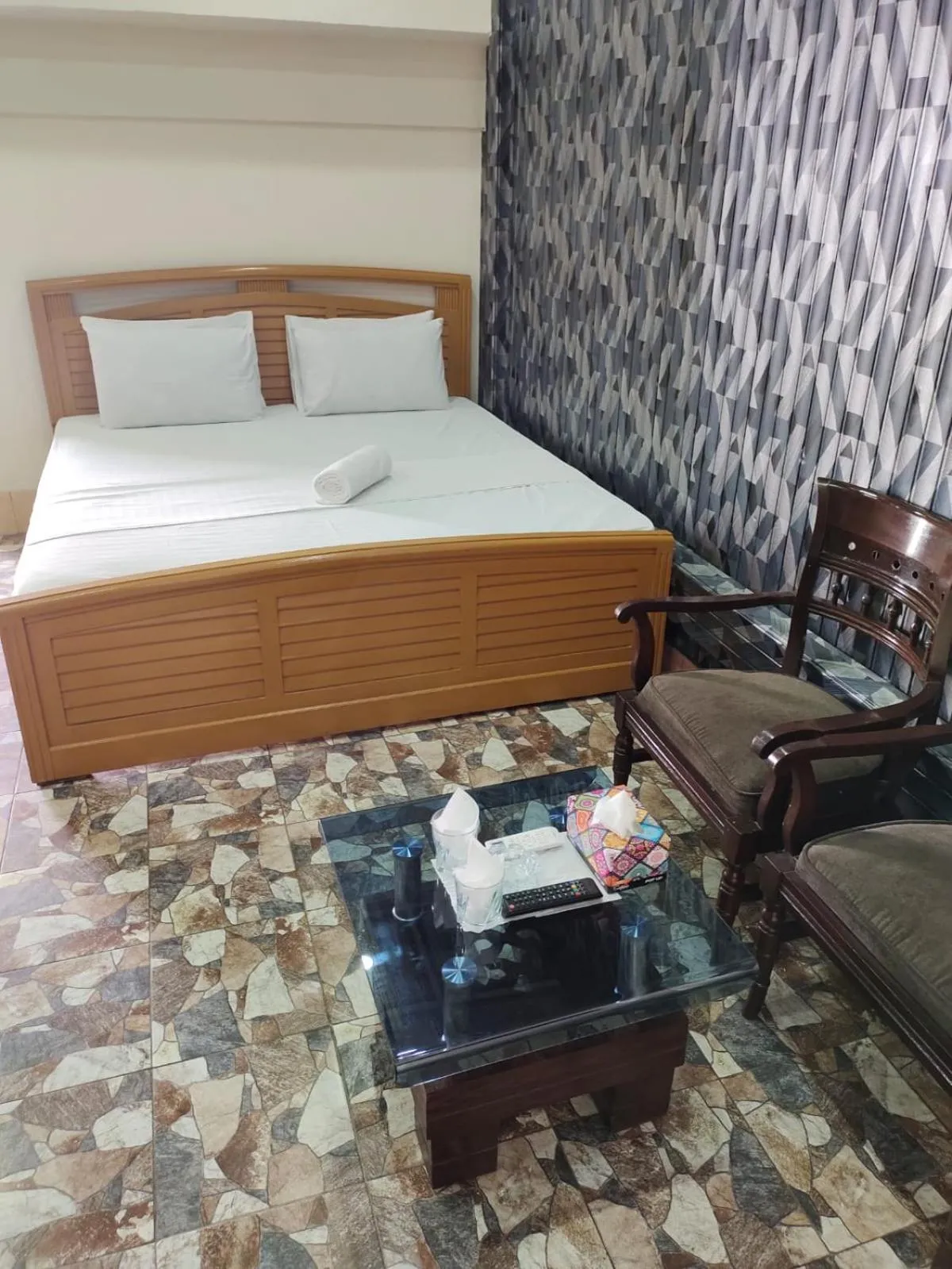 Bed in Clifton Rezidor