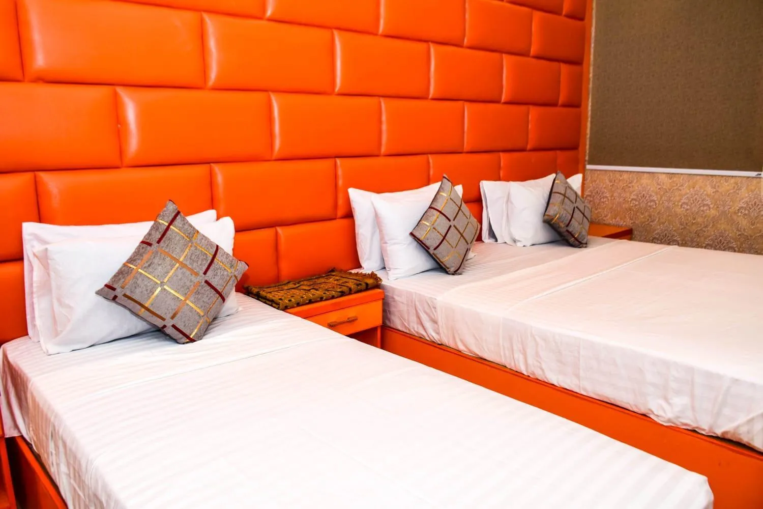 Bed in Clifton Rezidor