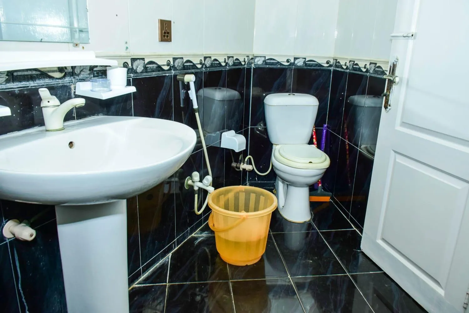 Bathroom in Clifton Rezidor