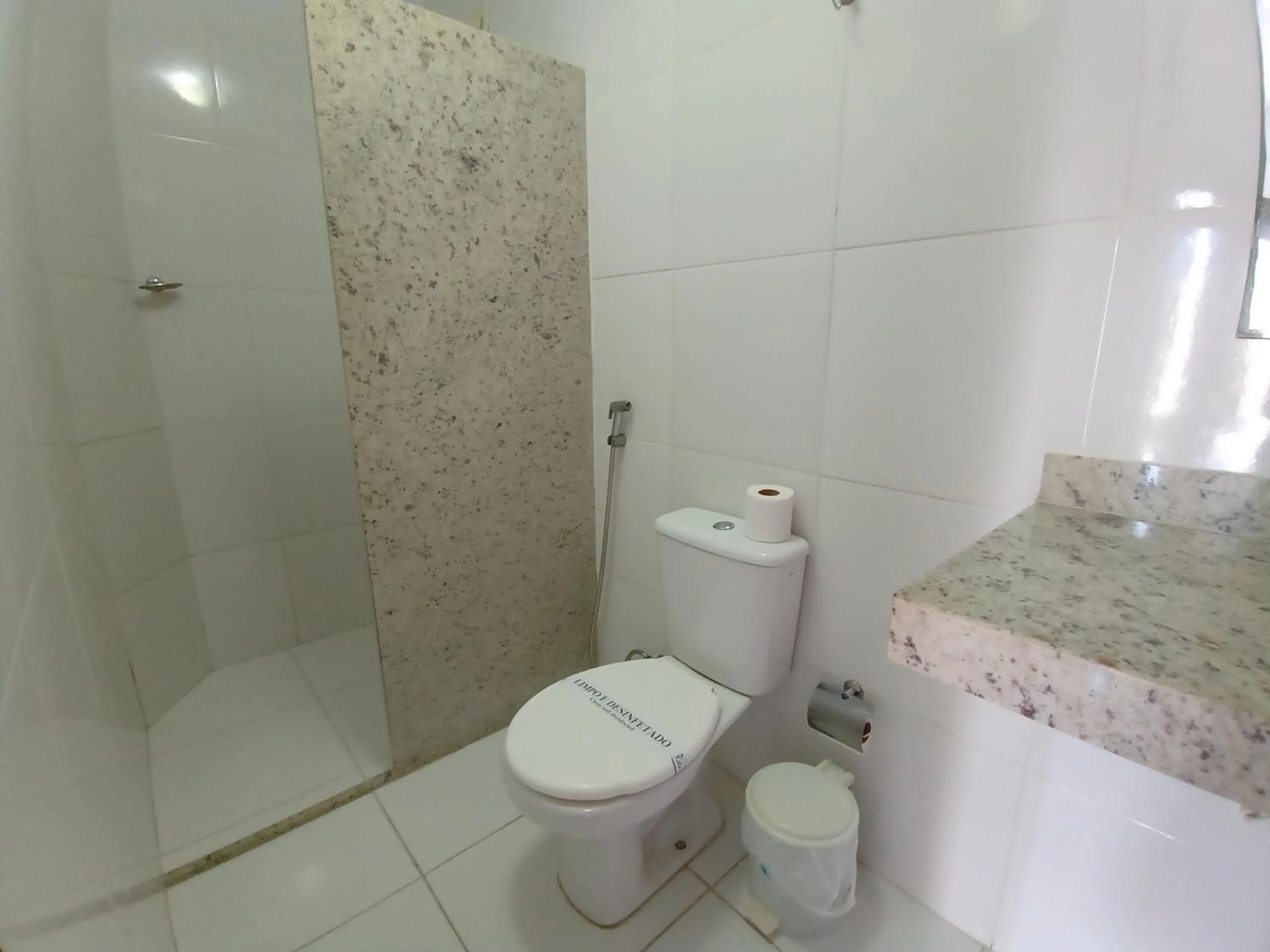 Toilet in Hotel Dunas Camocim
