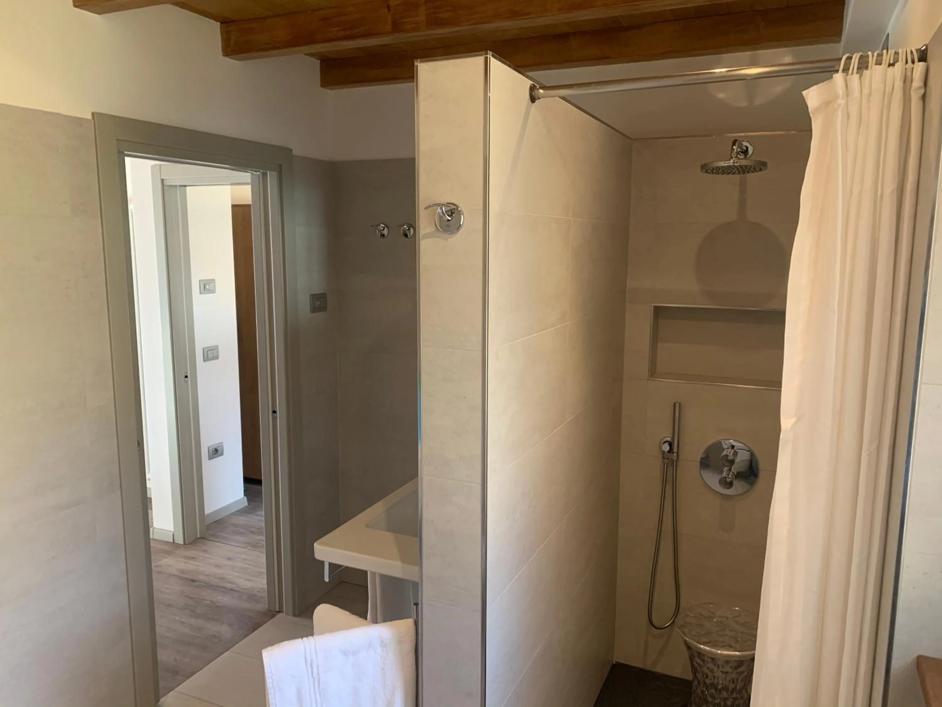 Shower in Arcovacanze