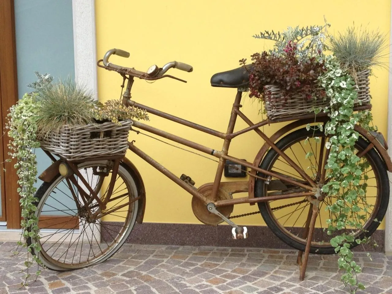 Decorative detail in Arcovacanze