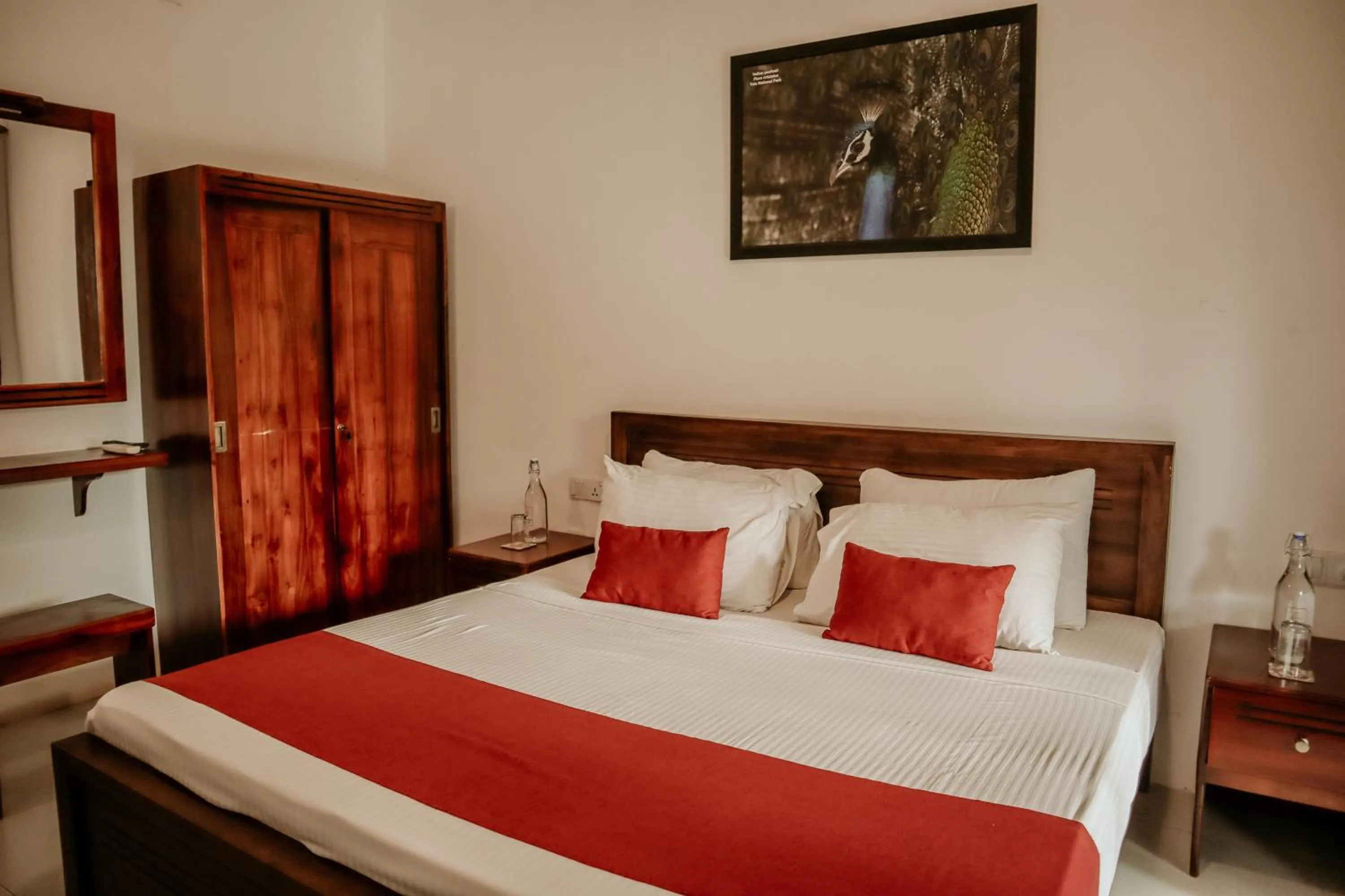 Bedroom, Bed in Saffron Lake Yala