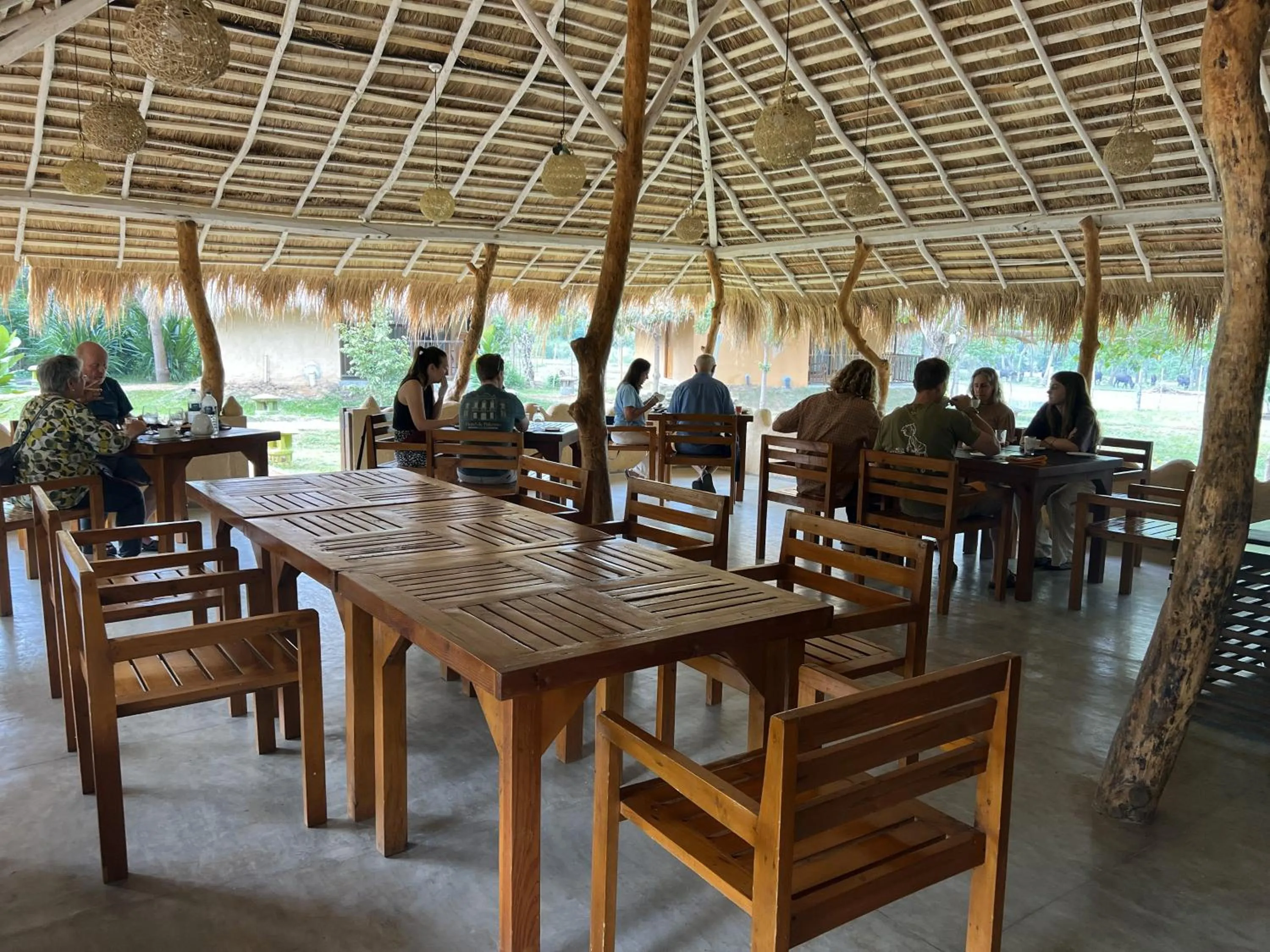 Restaurant/places to eat in Saffron Lake Yala