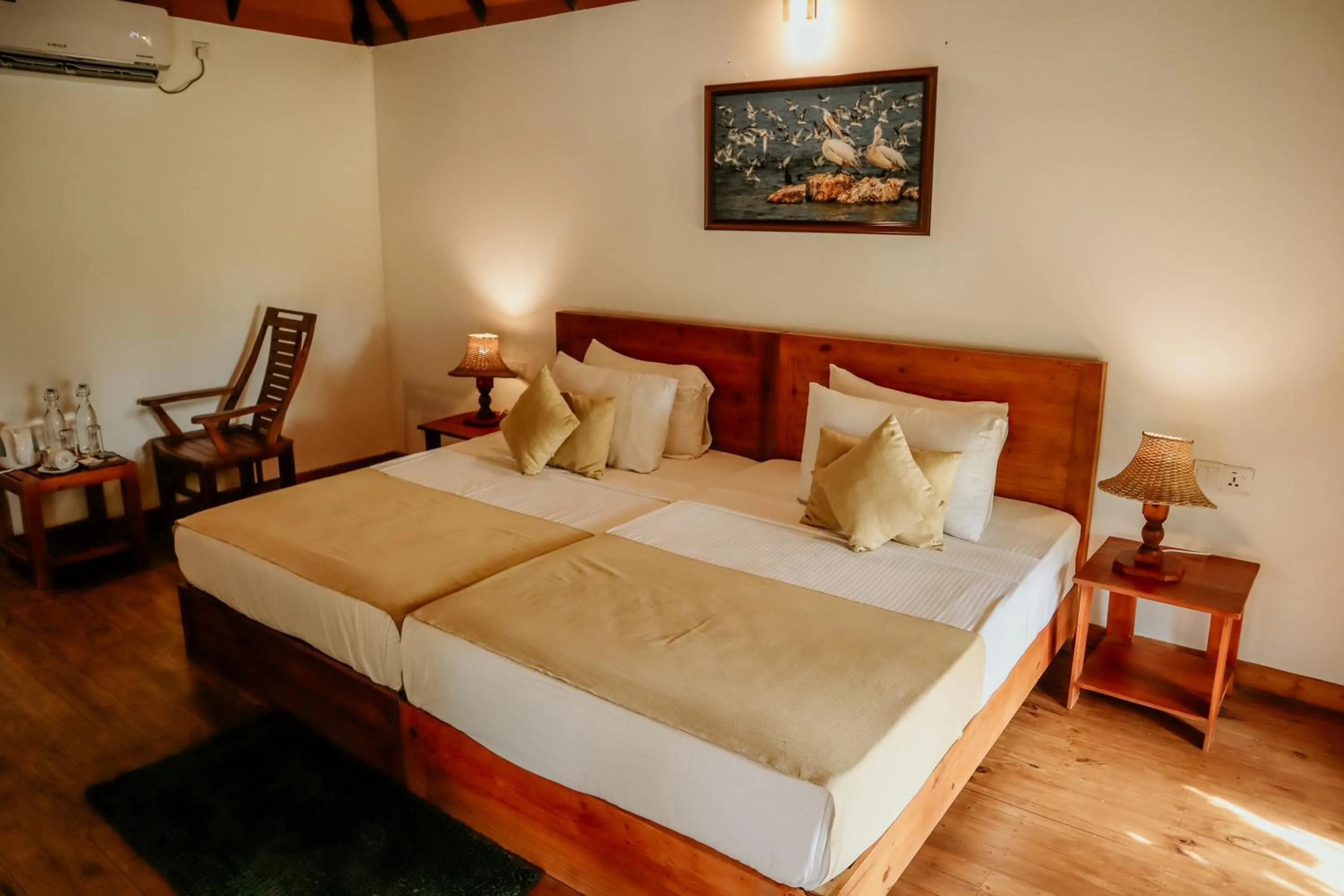 Bedroom, Bed in Saffron Lake Yala