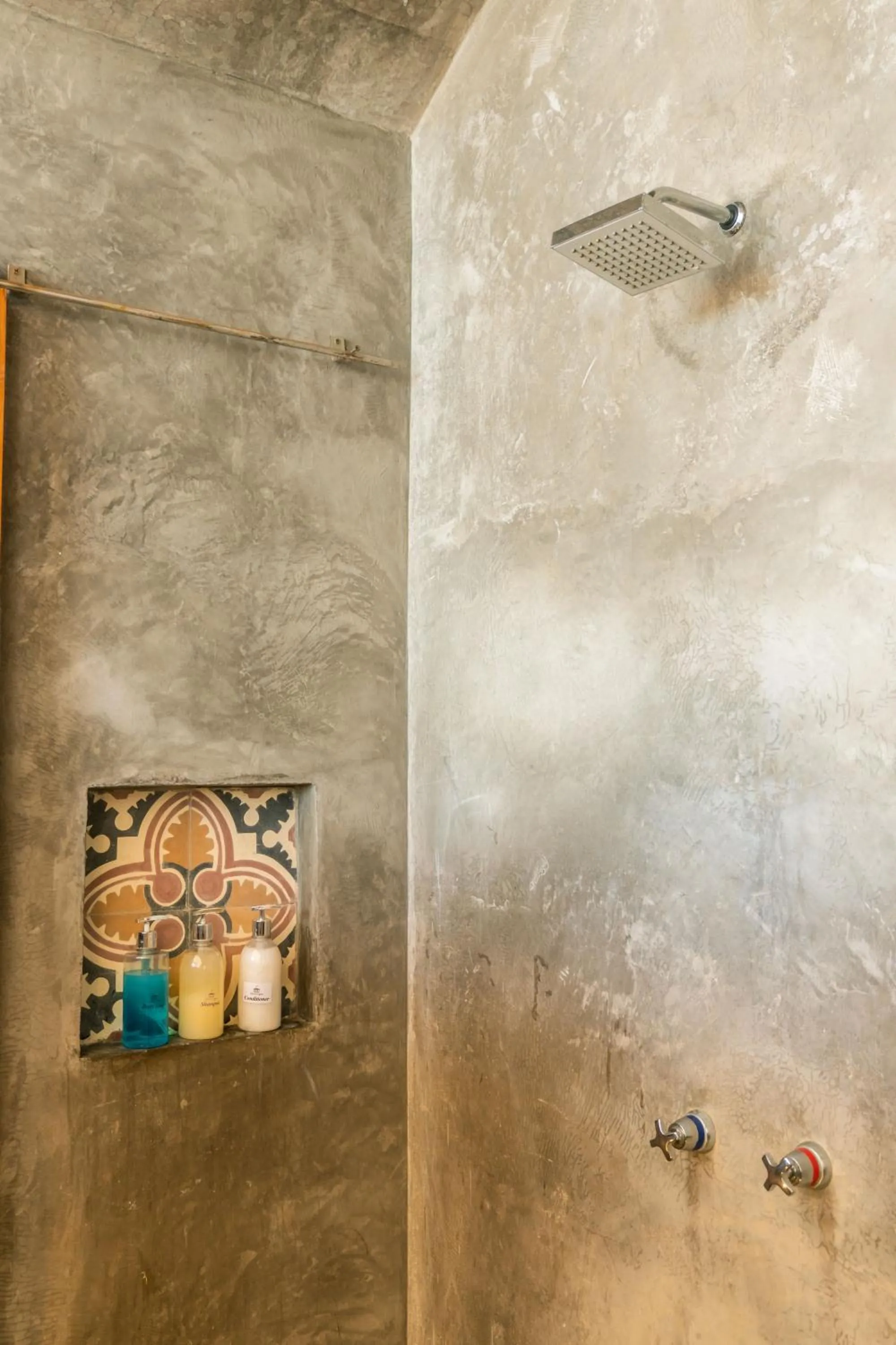 Shower in Casa na Lagoa