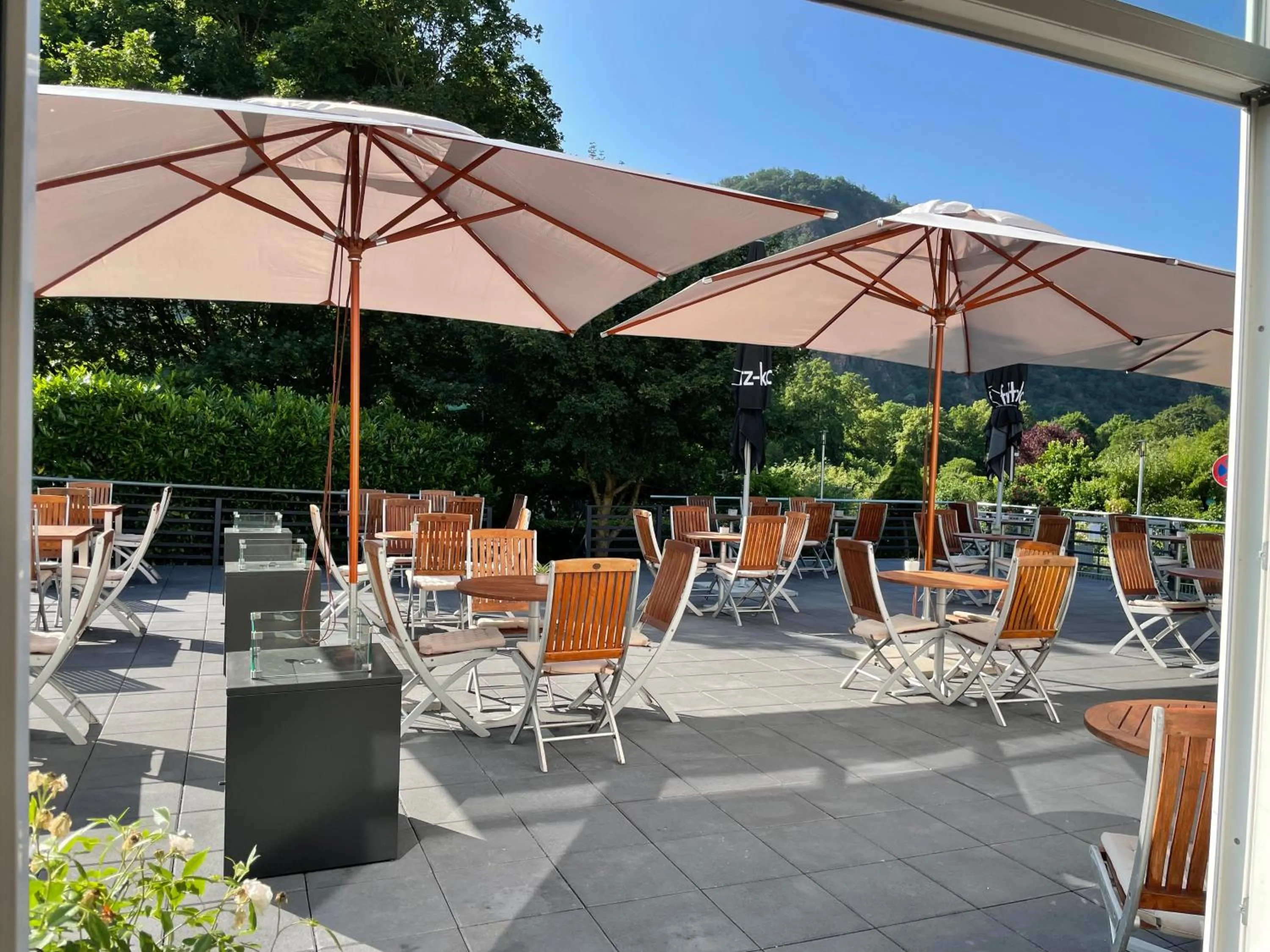 Restaurant/places to eat in Haus des Sports