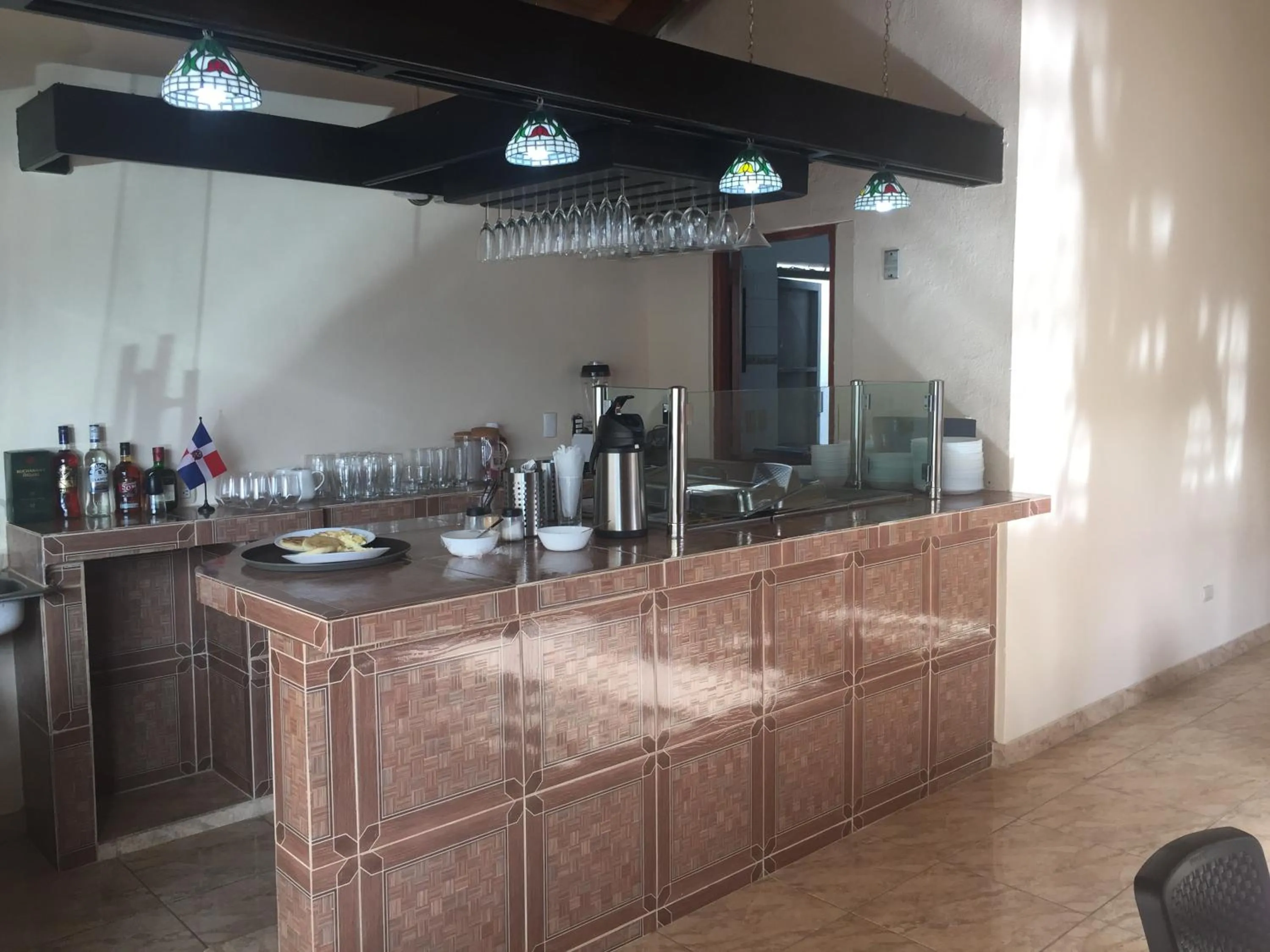 Restaurant/places to eat in Hotel Santander SD