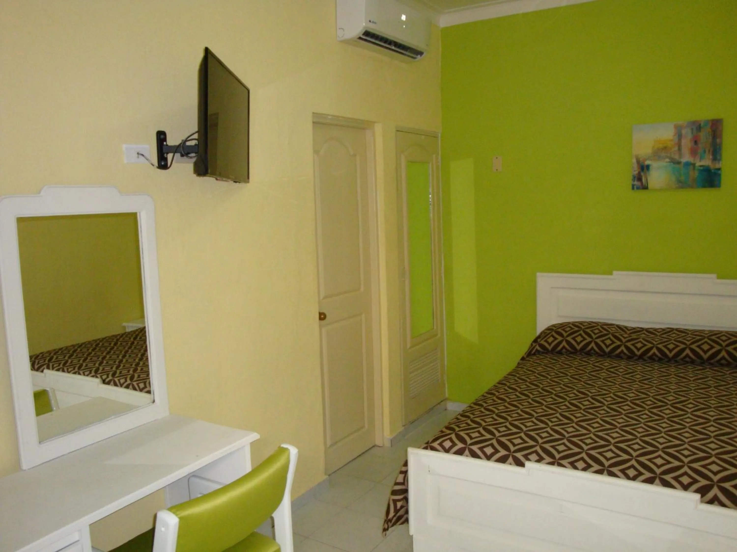 Bed in Hotel Santander SD