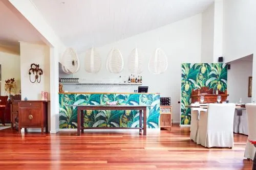 Property building in Arajilla Retreat