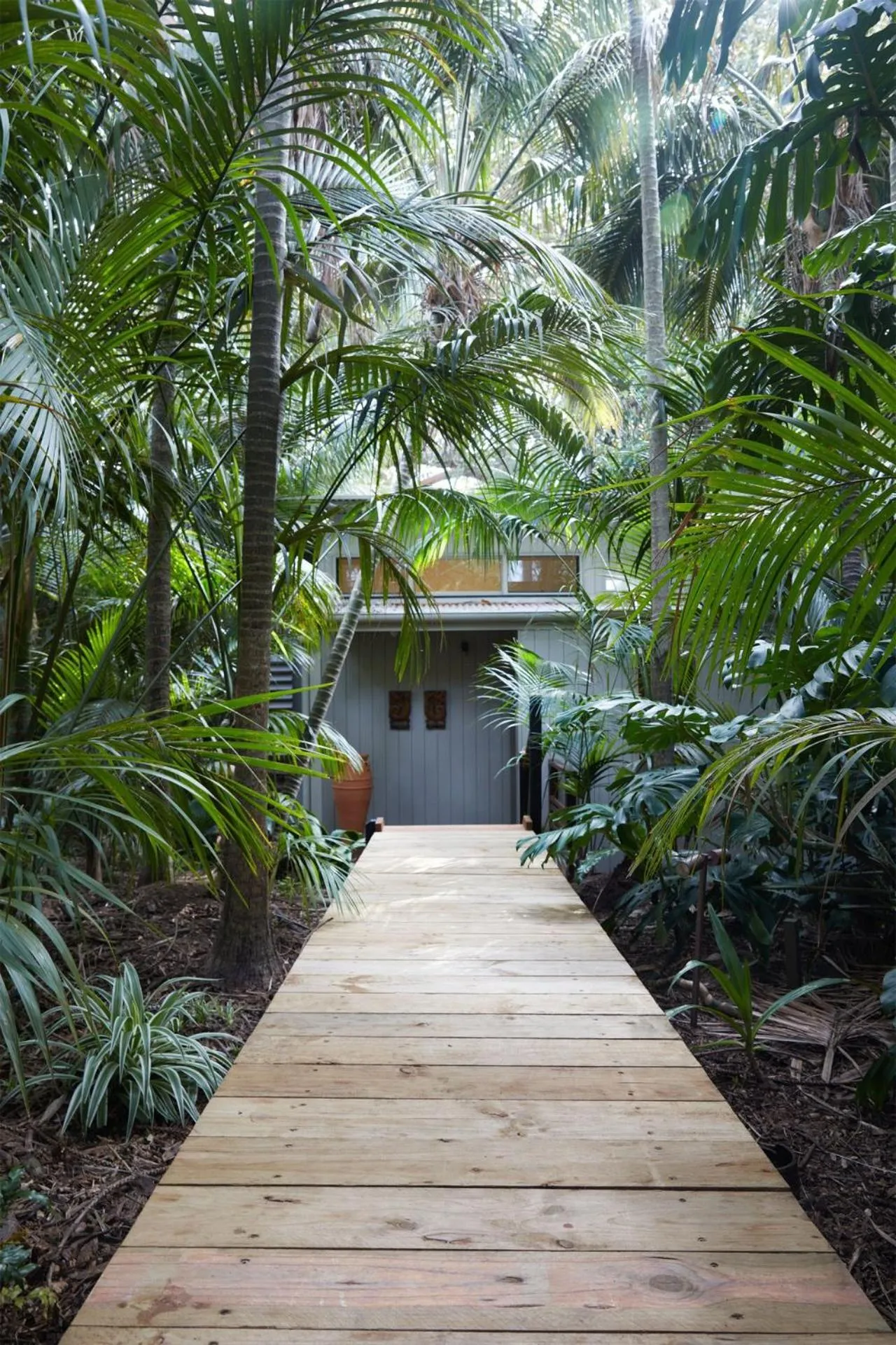 Property building in Arajilla Retreat