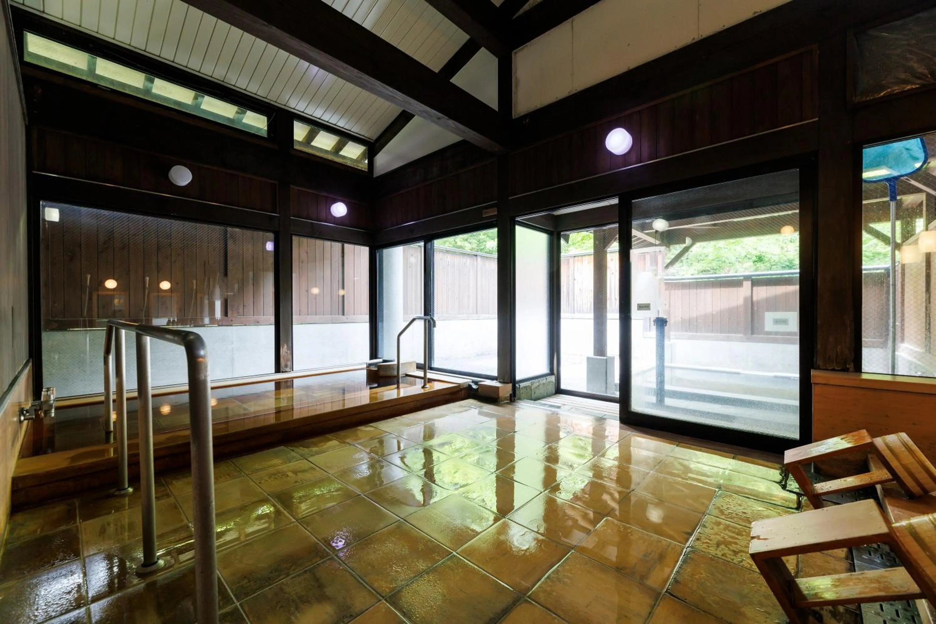 Hot Spring Bath in Hotel Kikori
