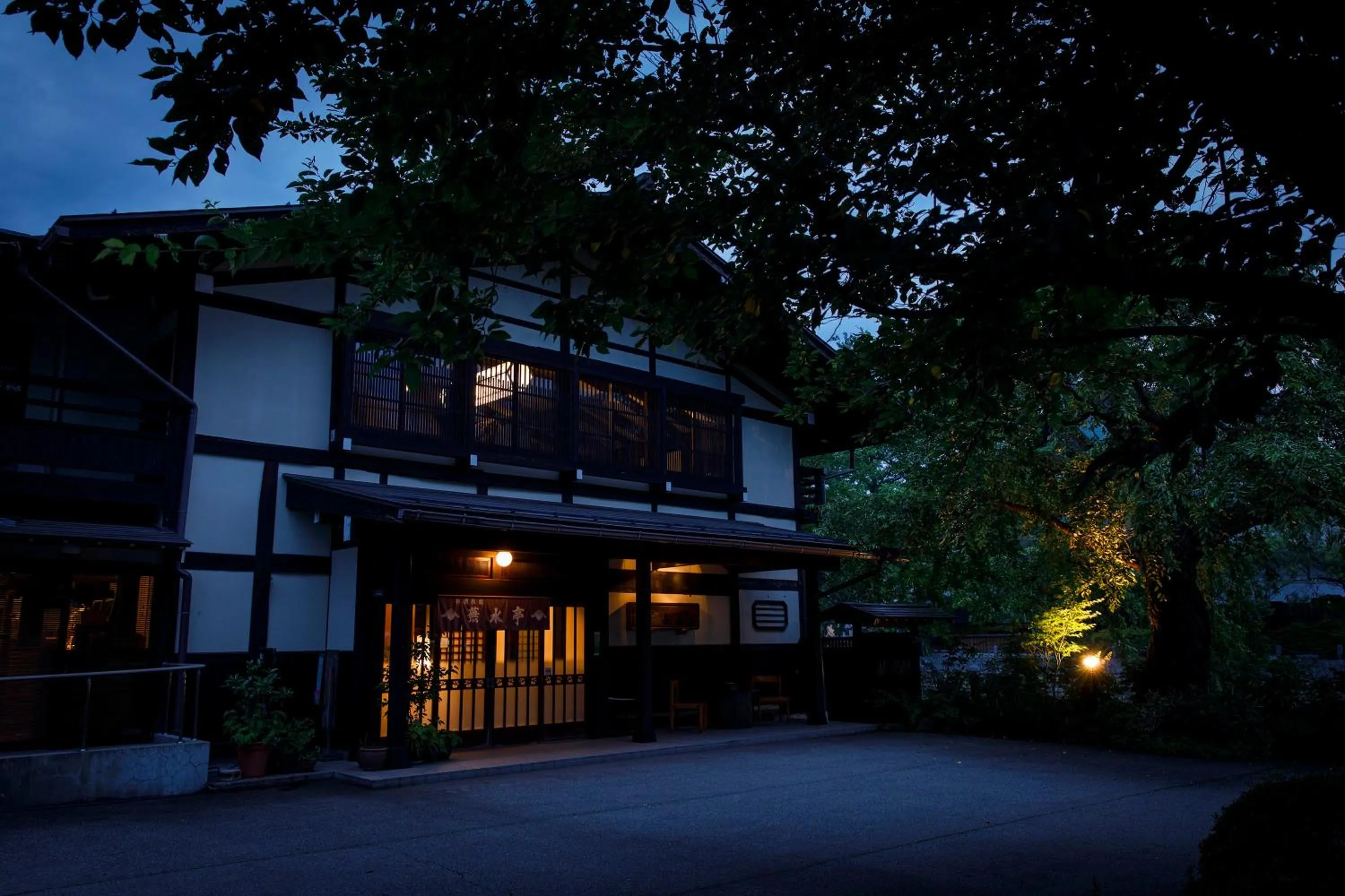 Property building in Busuitei