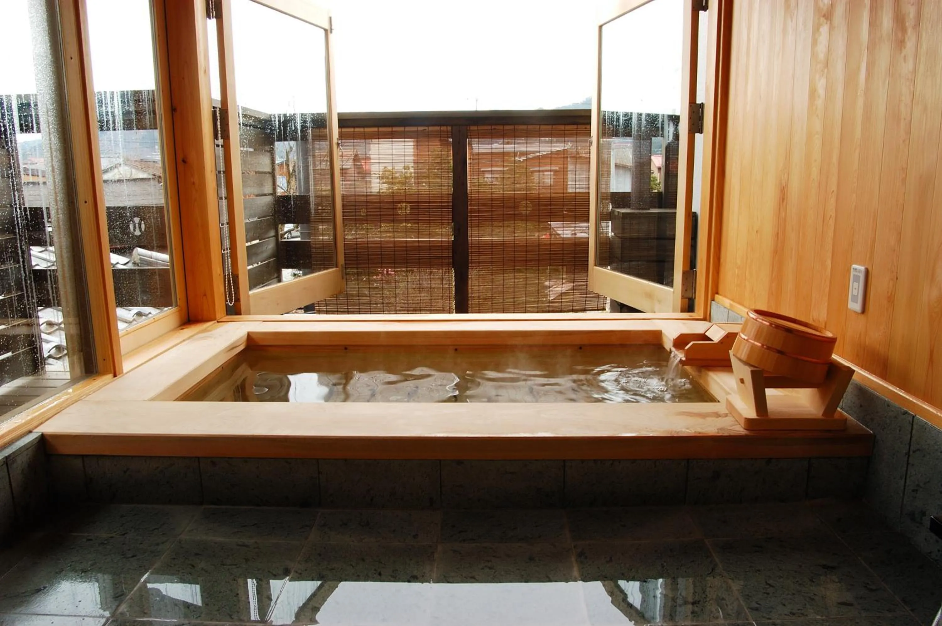Hot Spring Bath in Yatsusankan Over 6 years old