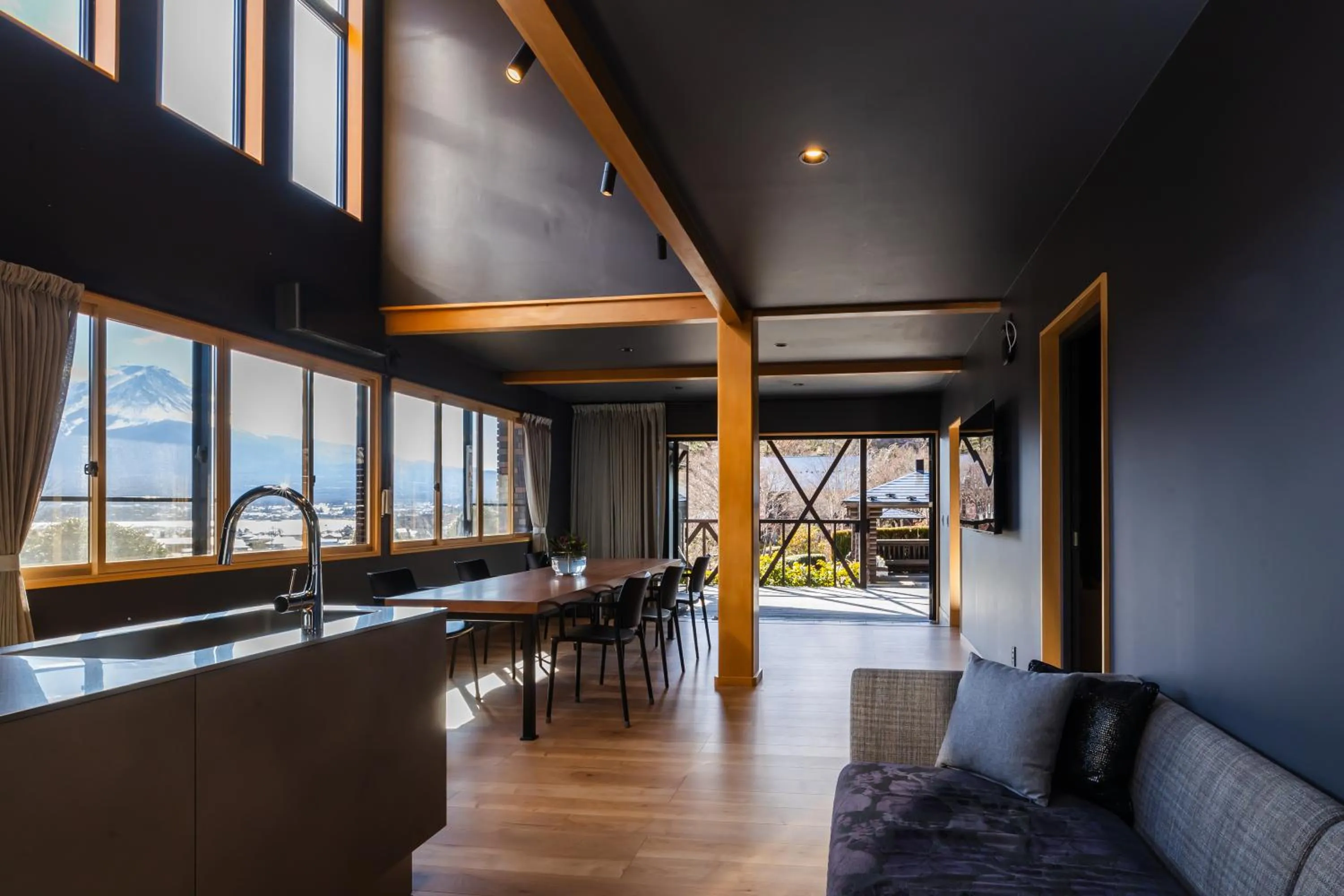 Living room in Kawaguchiko Country Cottage Ban