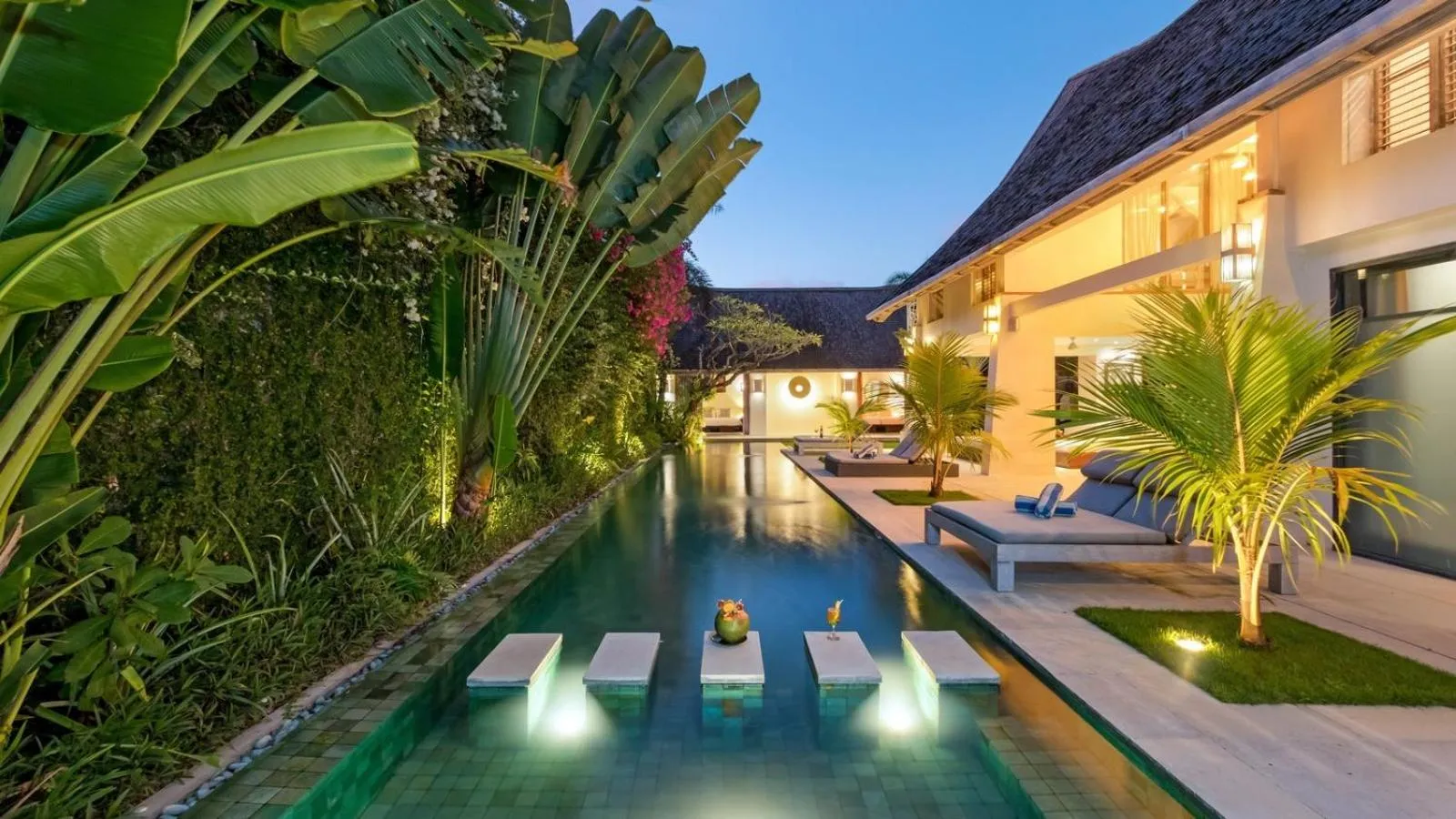 Property building in Casa Mateo Villa