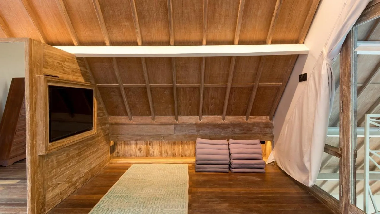 Communal lounge/ TV room in Casa Mateo Villa