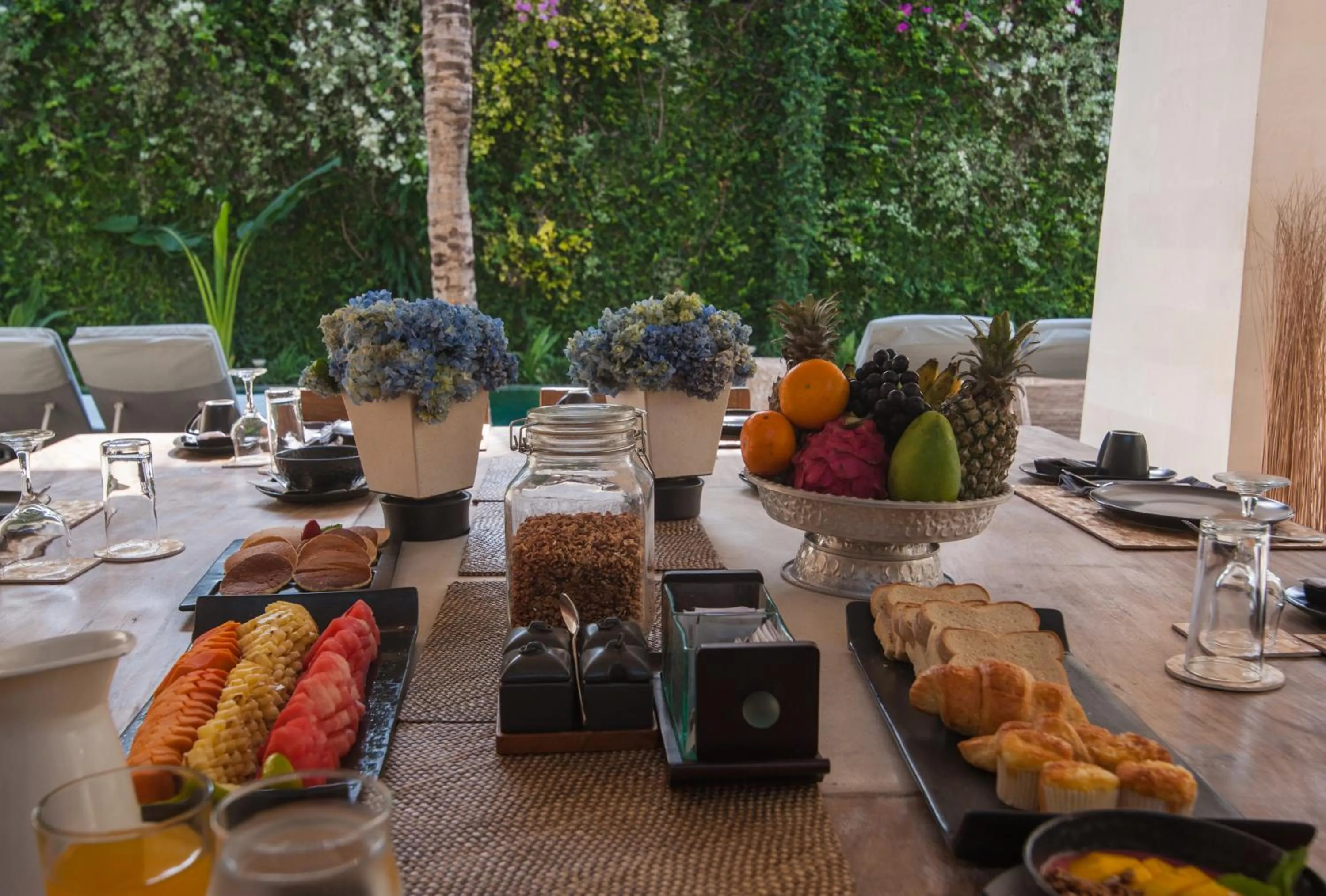 Communal lounge/ TV room in Casa Mateo Villa