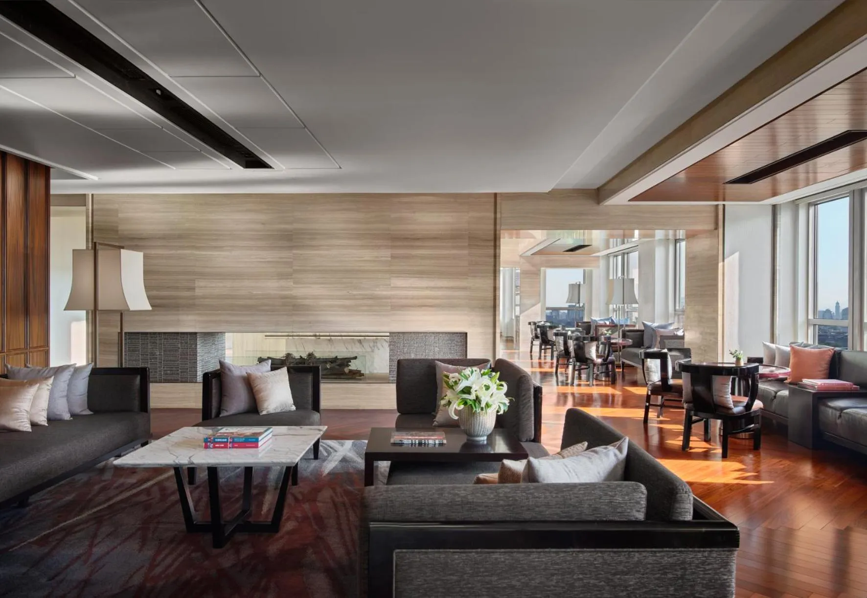 Lounge or bar in New World Beijing Hotel