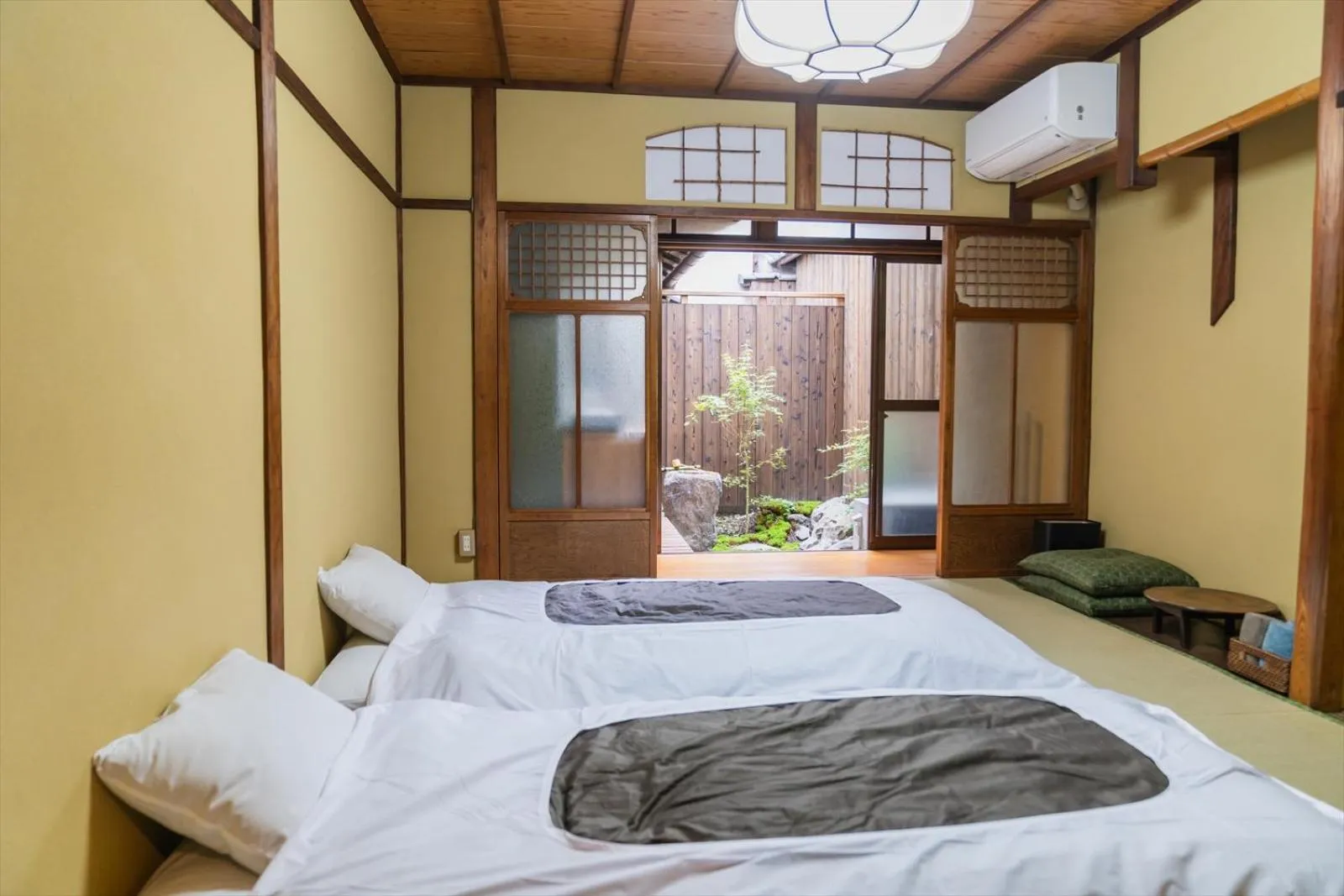 Photo of the whole room, Bed in Guest House Hitsujian