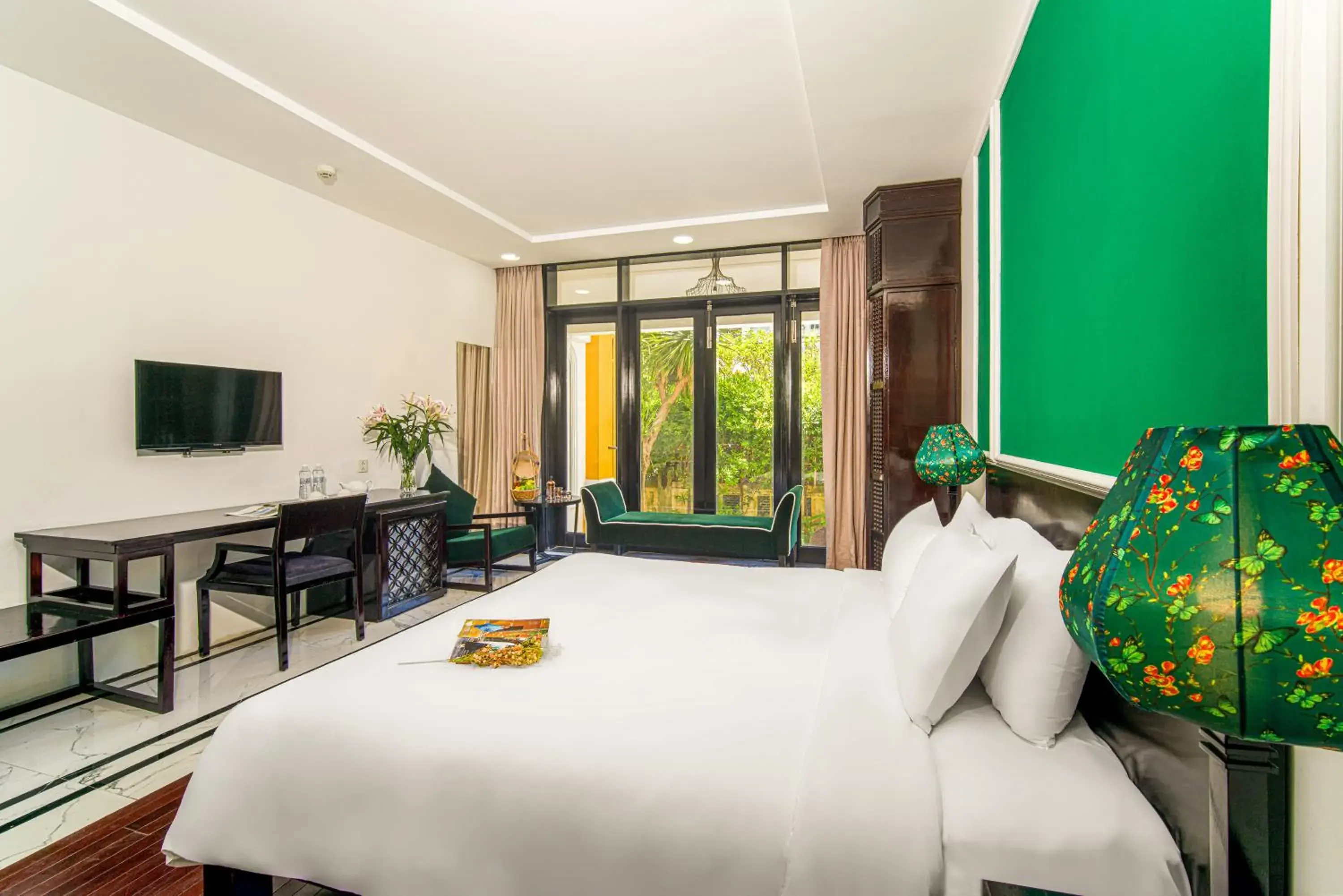 Deluxe Double Room Garden or City View with Balcony and Bathtub in Thanh Binh Riverside Hoi An Deluxe Double Room Garden or City View with Balcony and Bathtub in Thanh Binh Riverside Hoi An