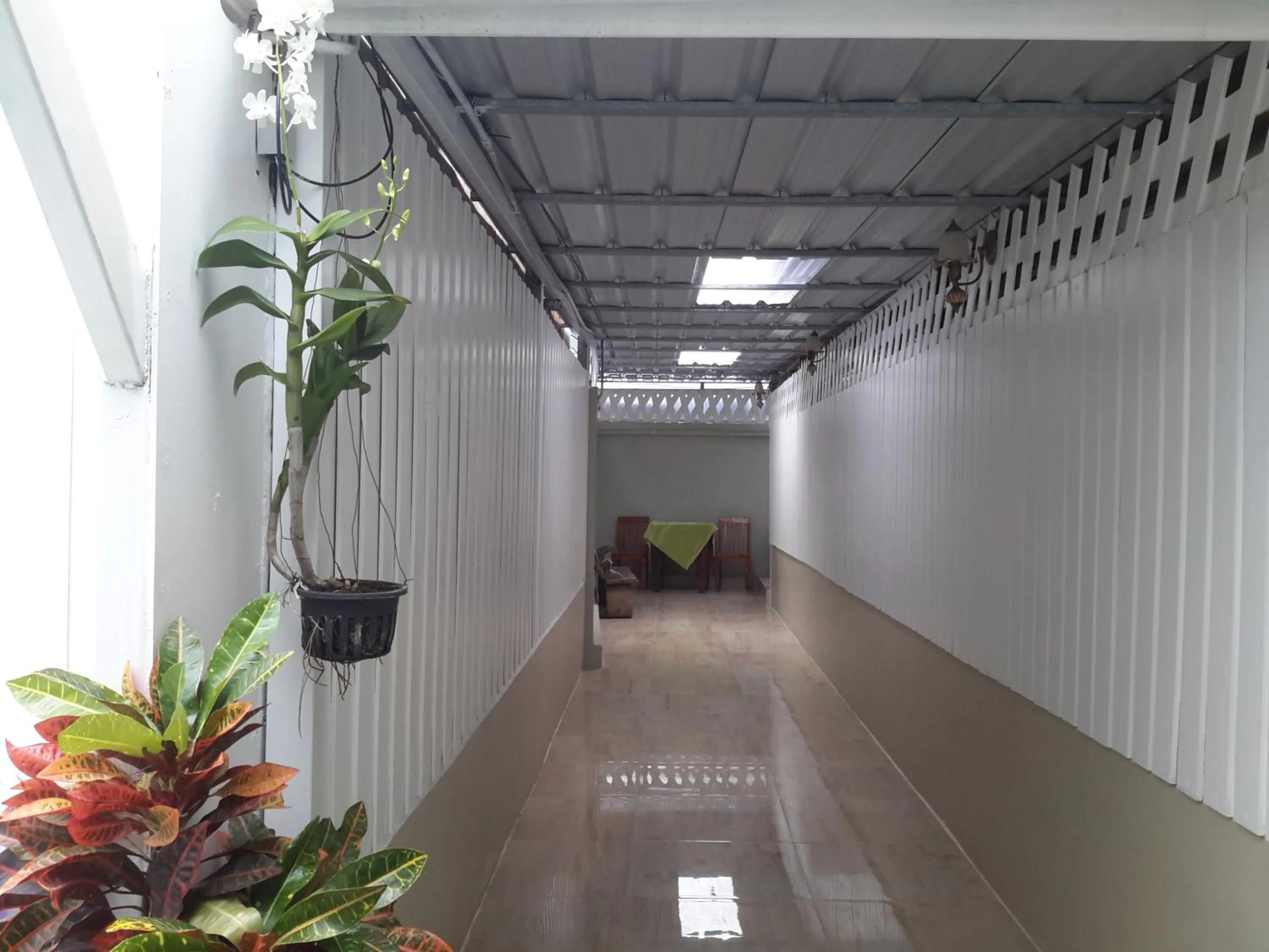 Property building in Kala Krang Nueng