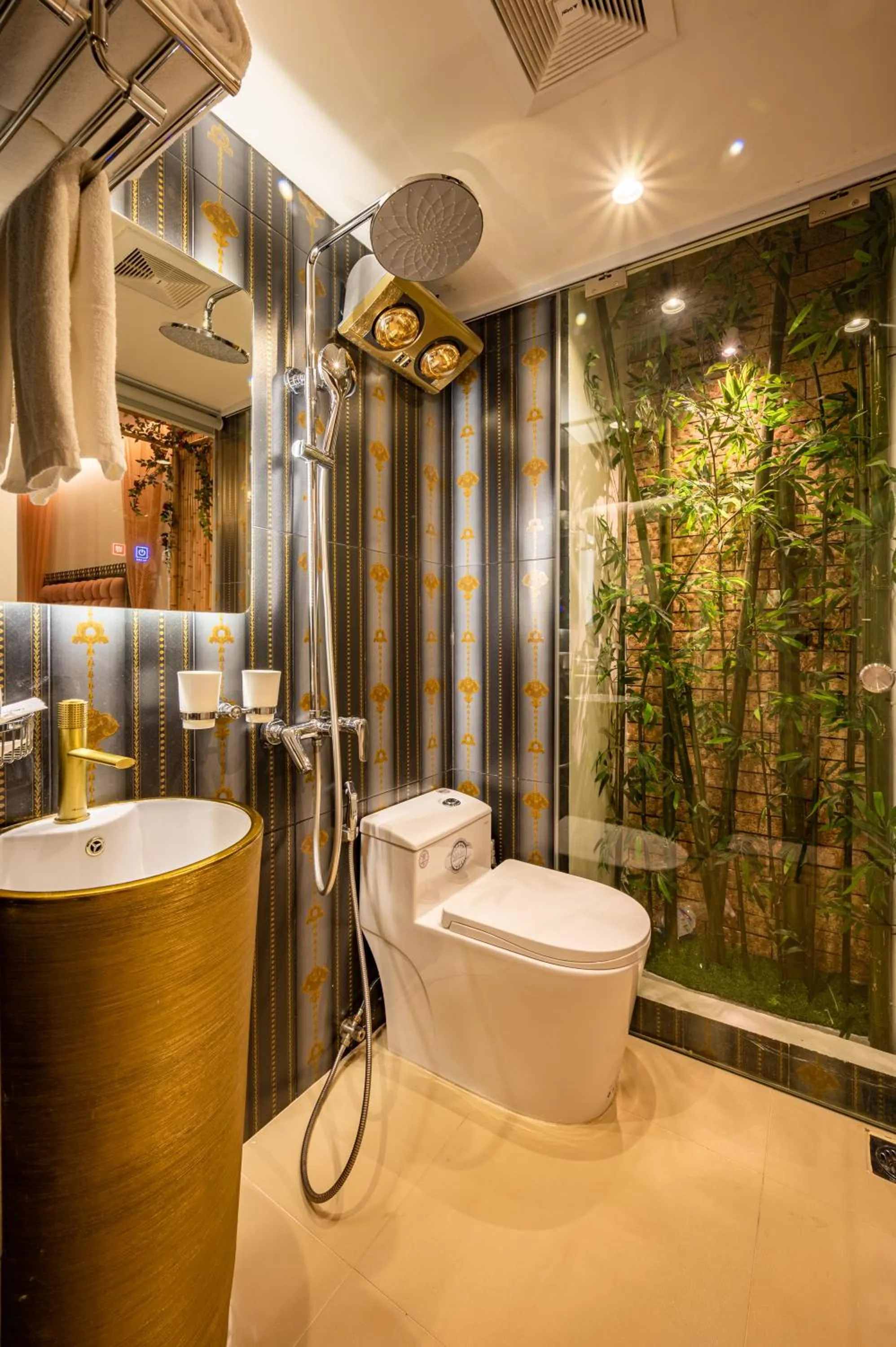 Bathroom in Mai Hotel