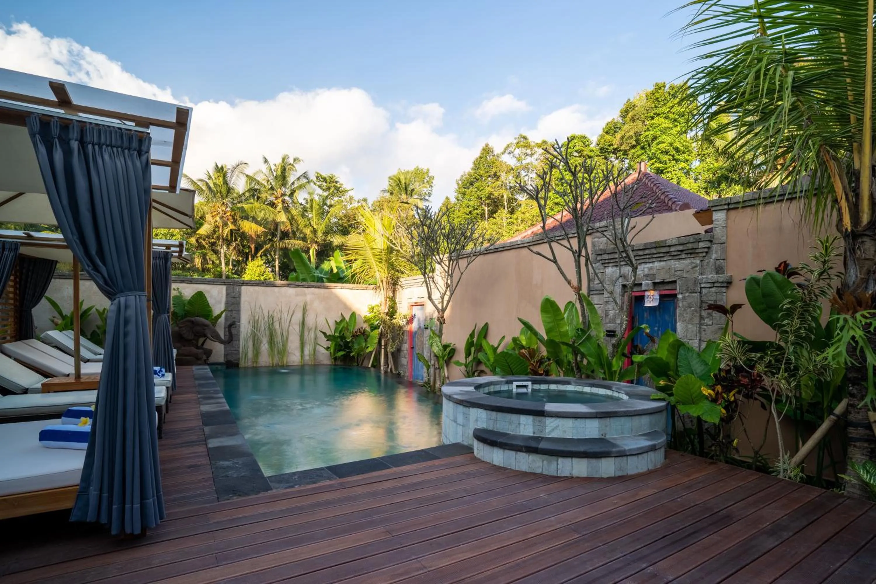 Hot Tub in The Compass Rose Ubud