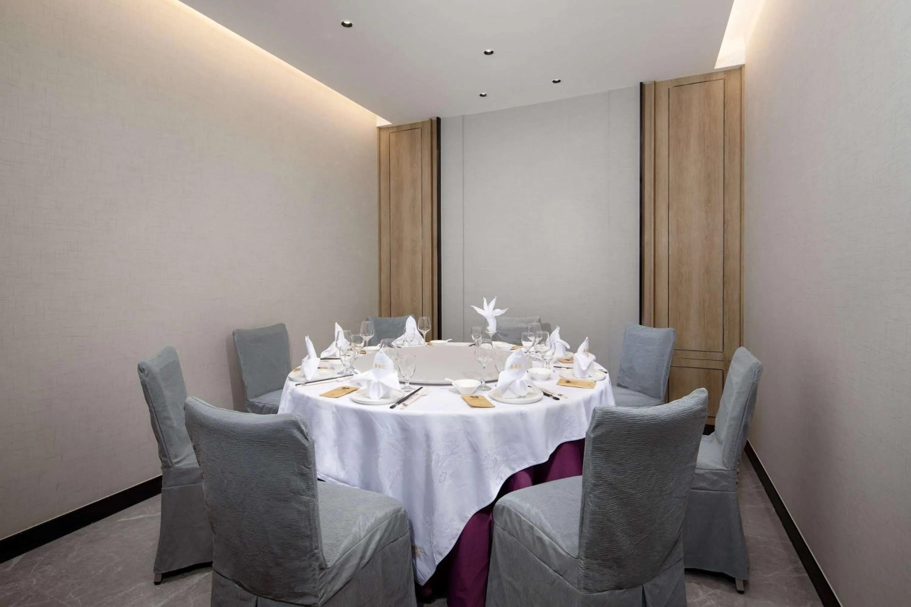 Restaurant/places to eat in Ramada Encore by Wyndham Dongguan East