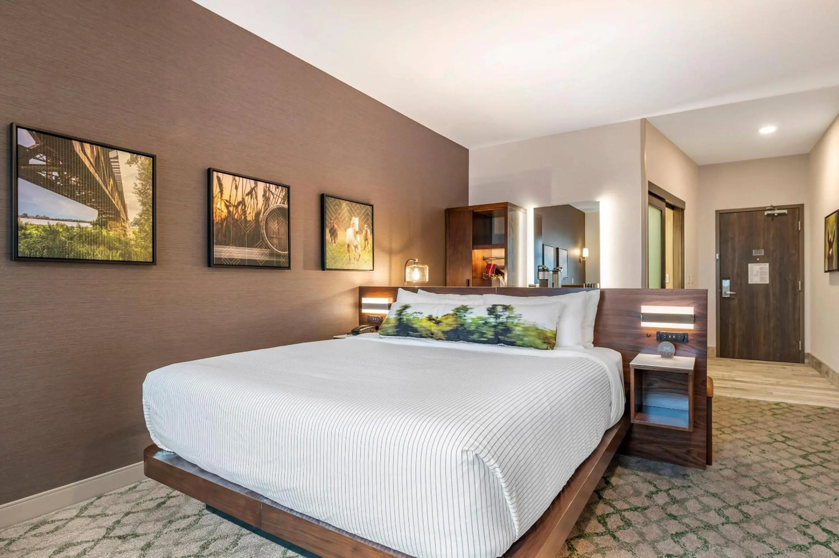 Bedroom, Bed in Cambria Hotel Louisville Downtown-Whiskey Row