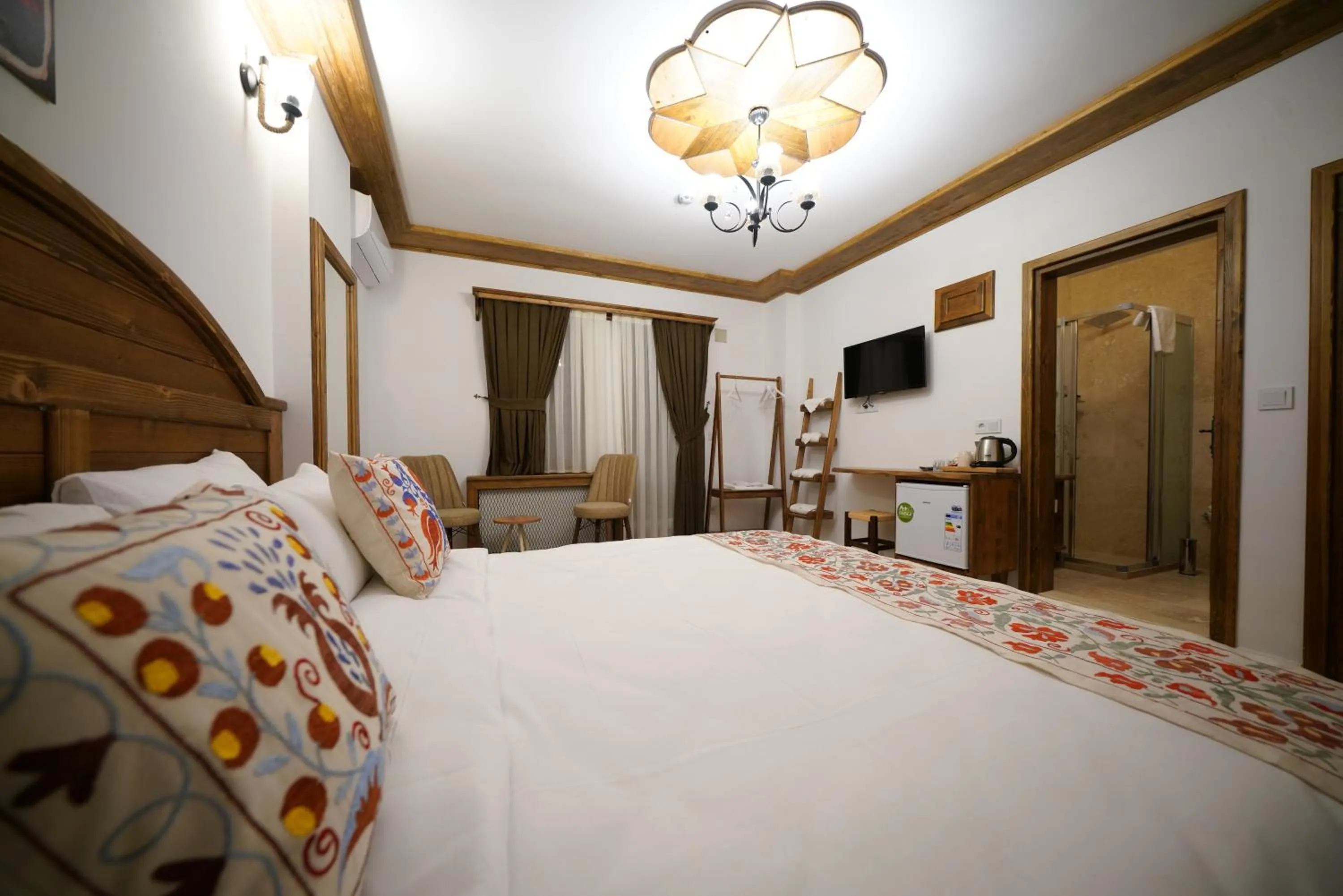 Bed in Pashahan Hotel