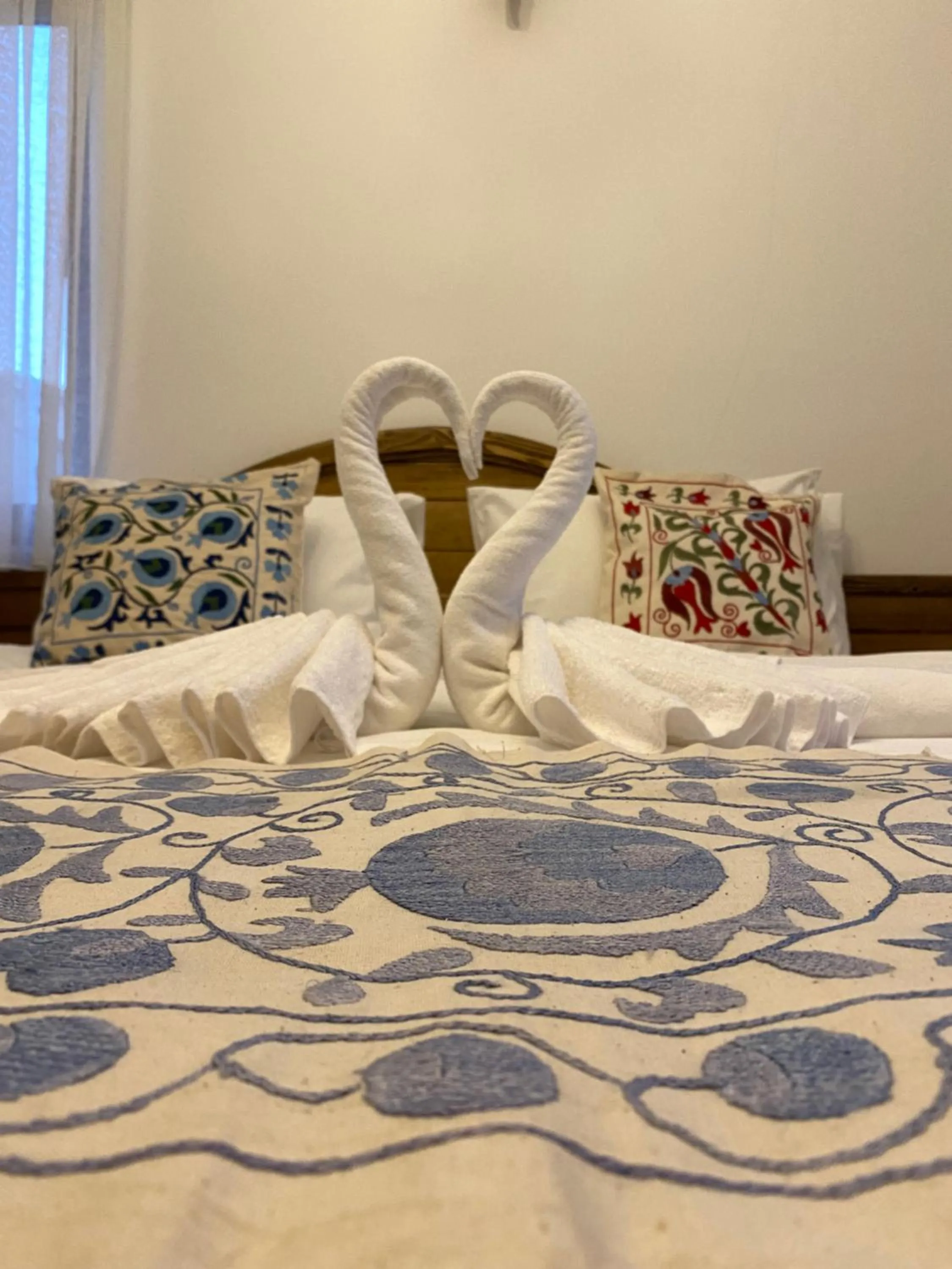 Photo of the whole room, Bed in Pashahan Hotel