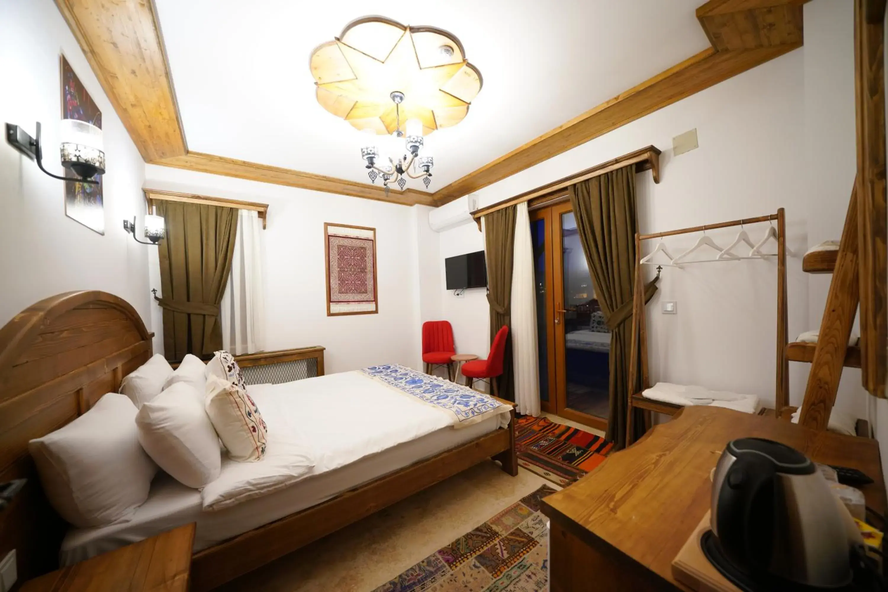 Double Room with Terrace in Pashahan Hotel Double Room with Terrace in Pashahan Hotel