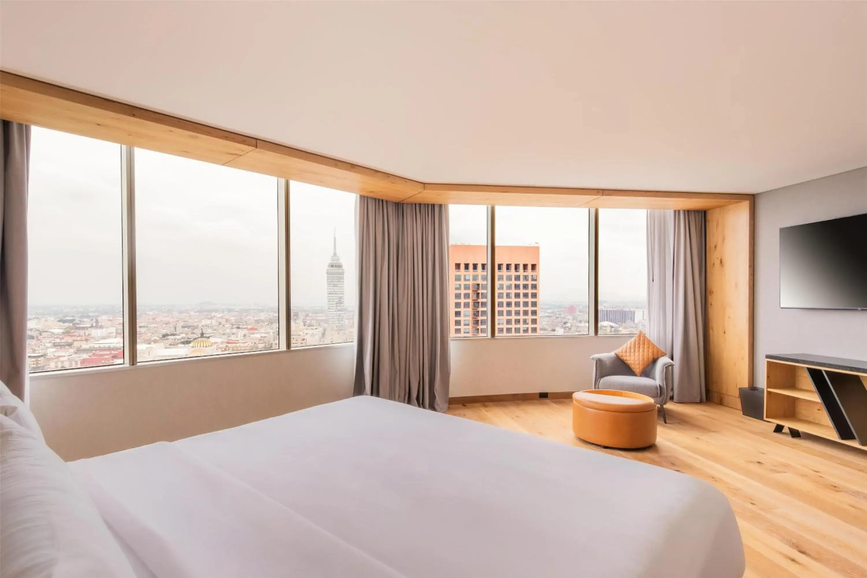 View (from property/room), Bed in Hilton Mexico City Reforma View (from property/room), Bed in Hilton Mexico City Reforma