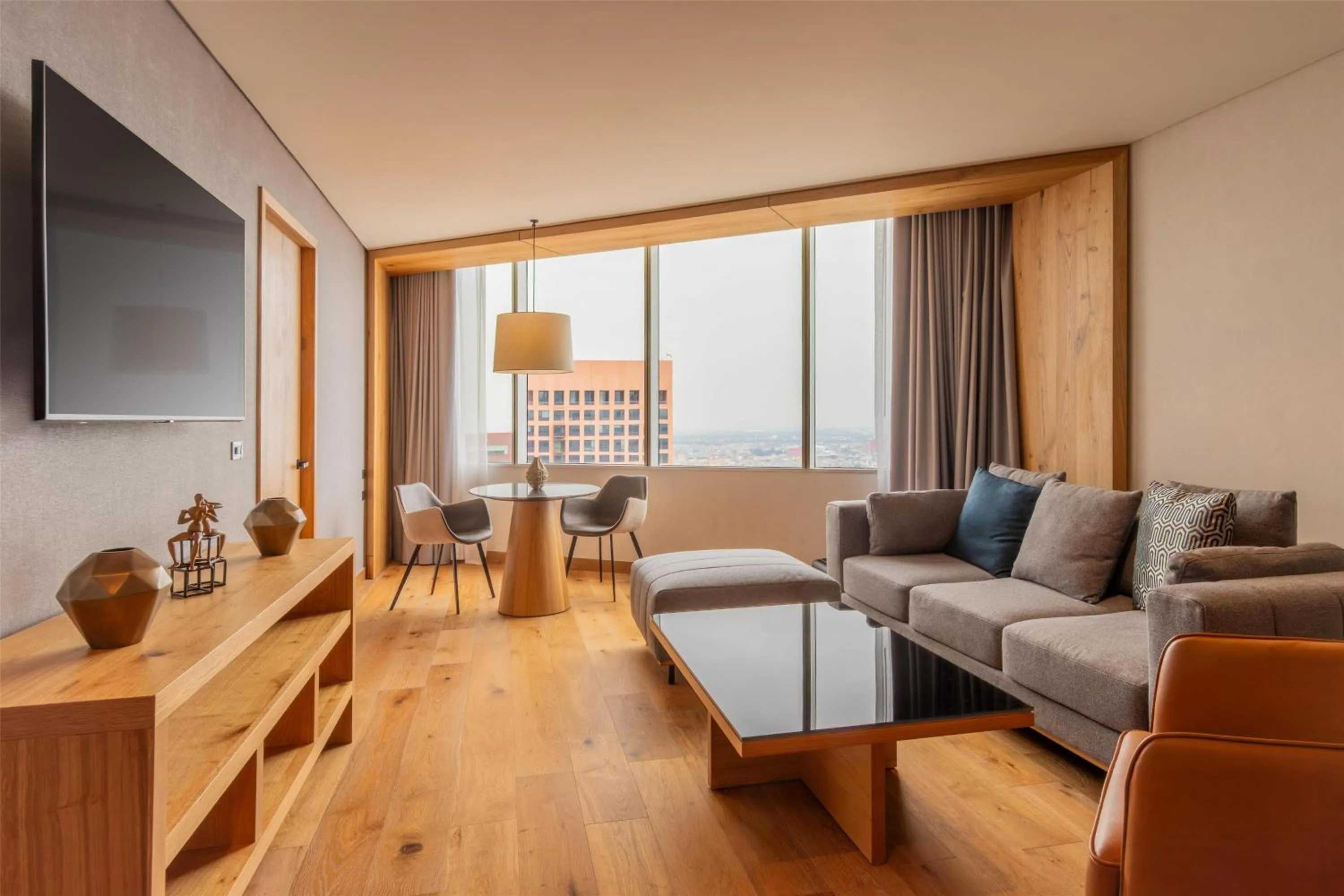 Living room in Hilton Mexico City Reforma