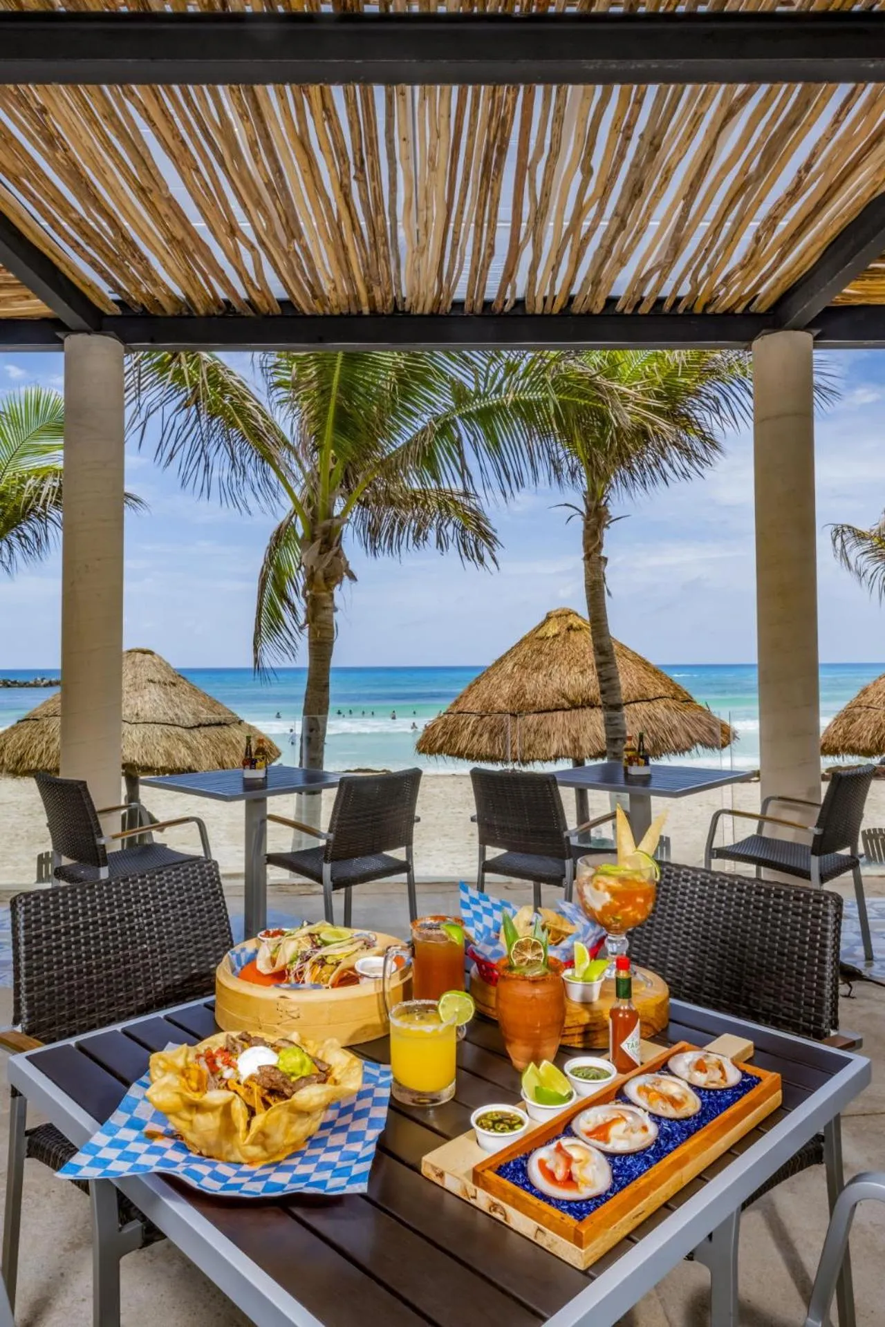 Restaurant/places to eat in Krystal Cancun