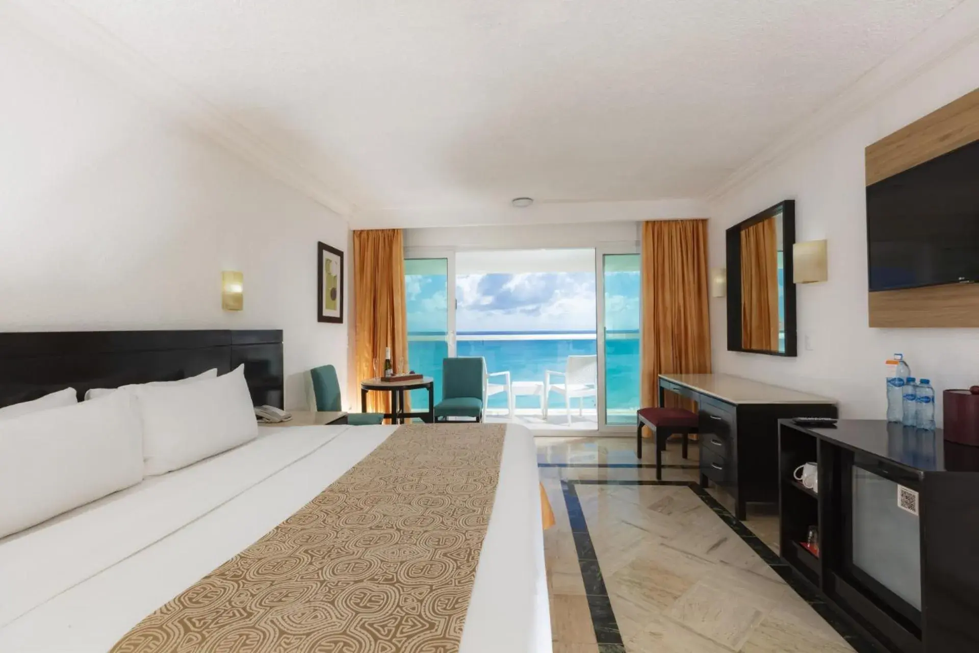 Bed in Krystal Cancun Bed in Krystal Cancun