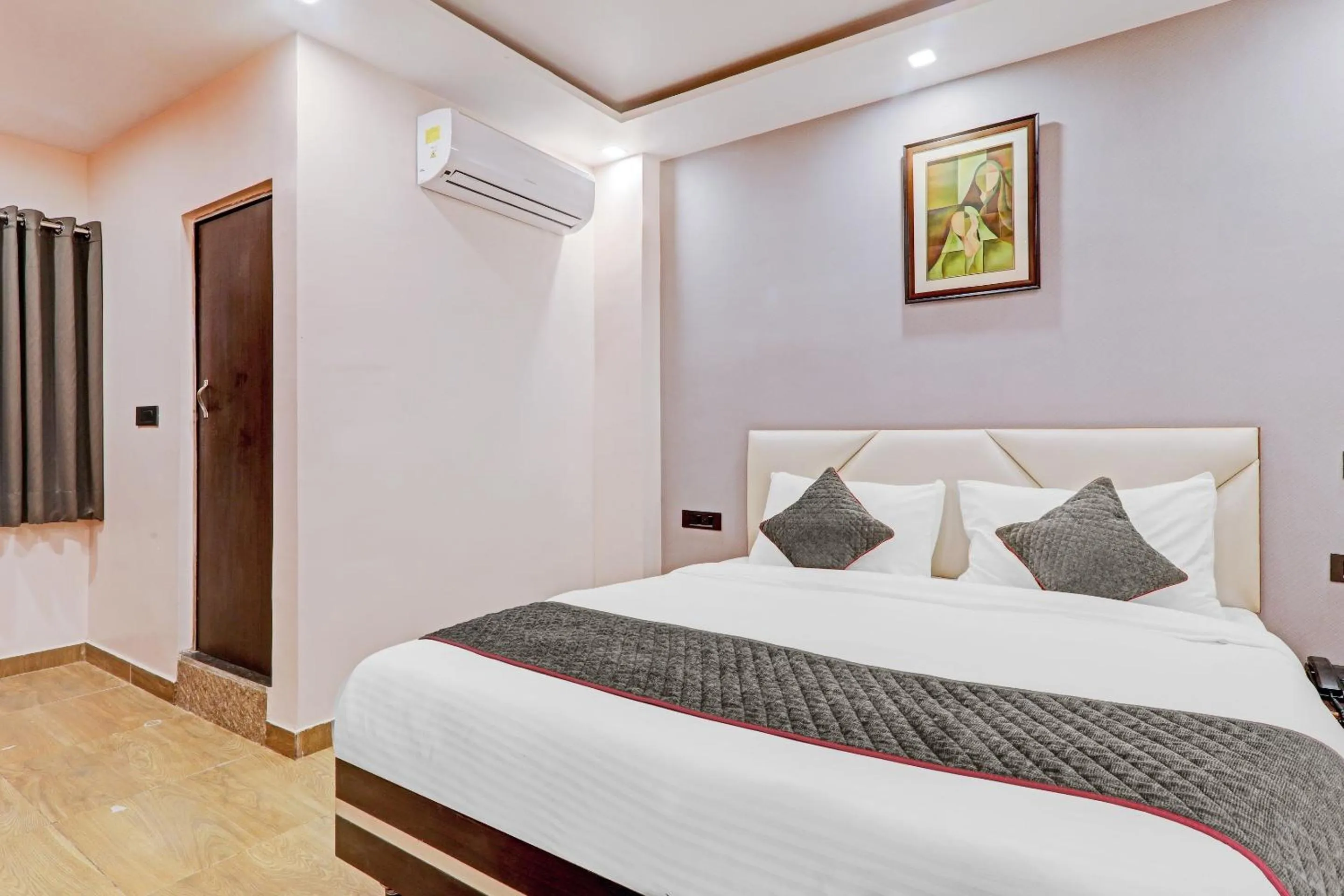 Bedroom in Super Townhouse Riddhi Residency